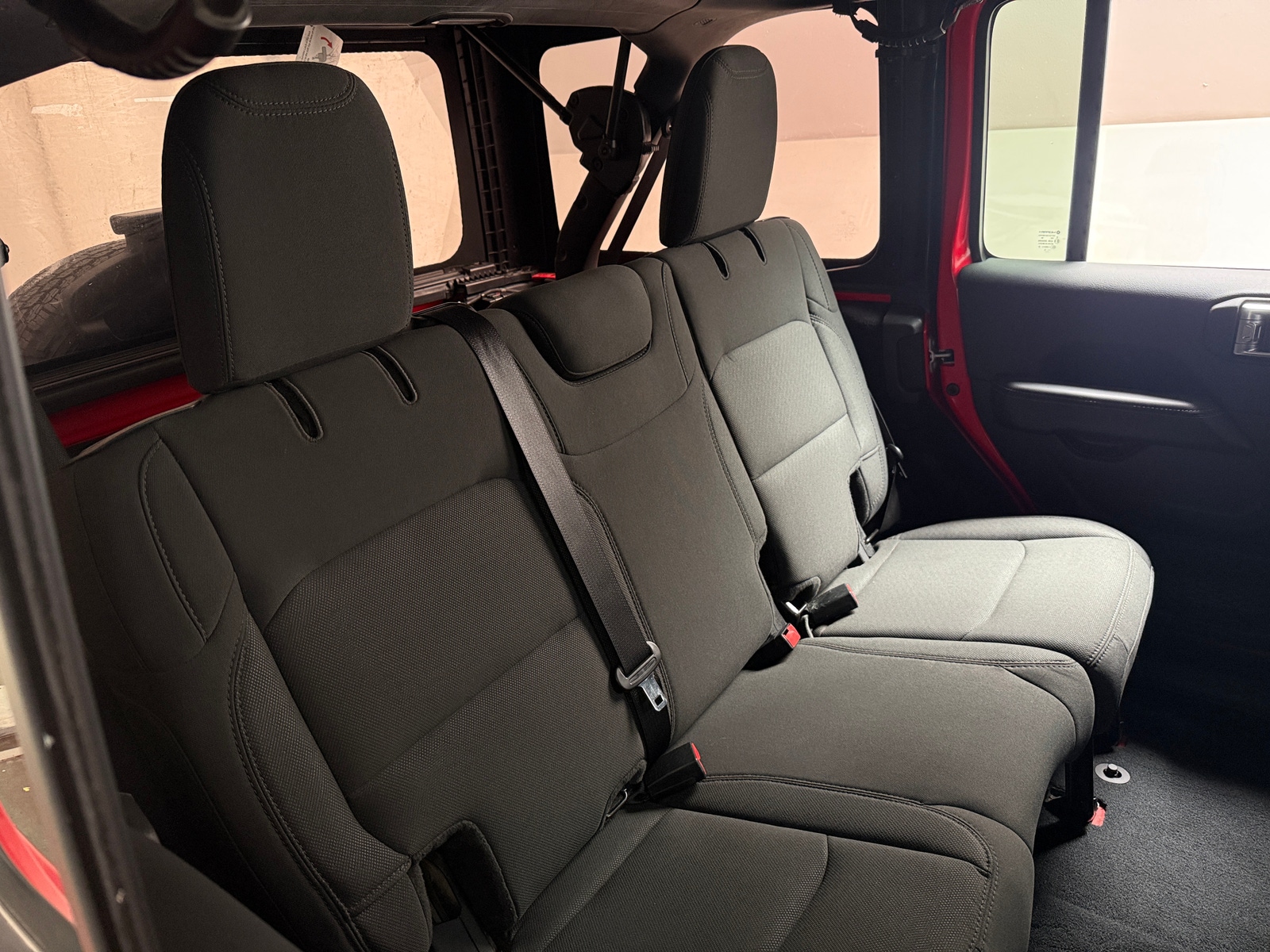 Thumbnail: 2022 Jeep Wrangler - 6