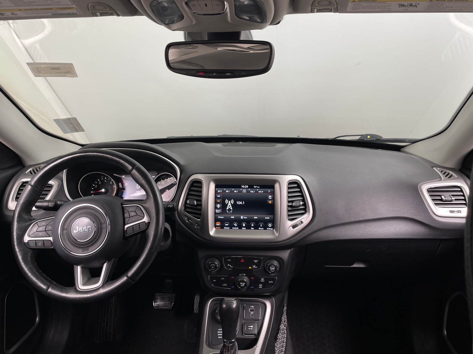 Thumbnail: 2018 Jeep Compass - 3