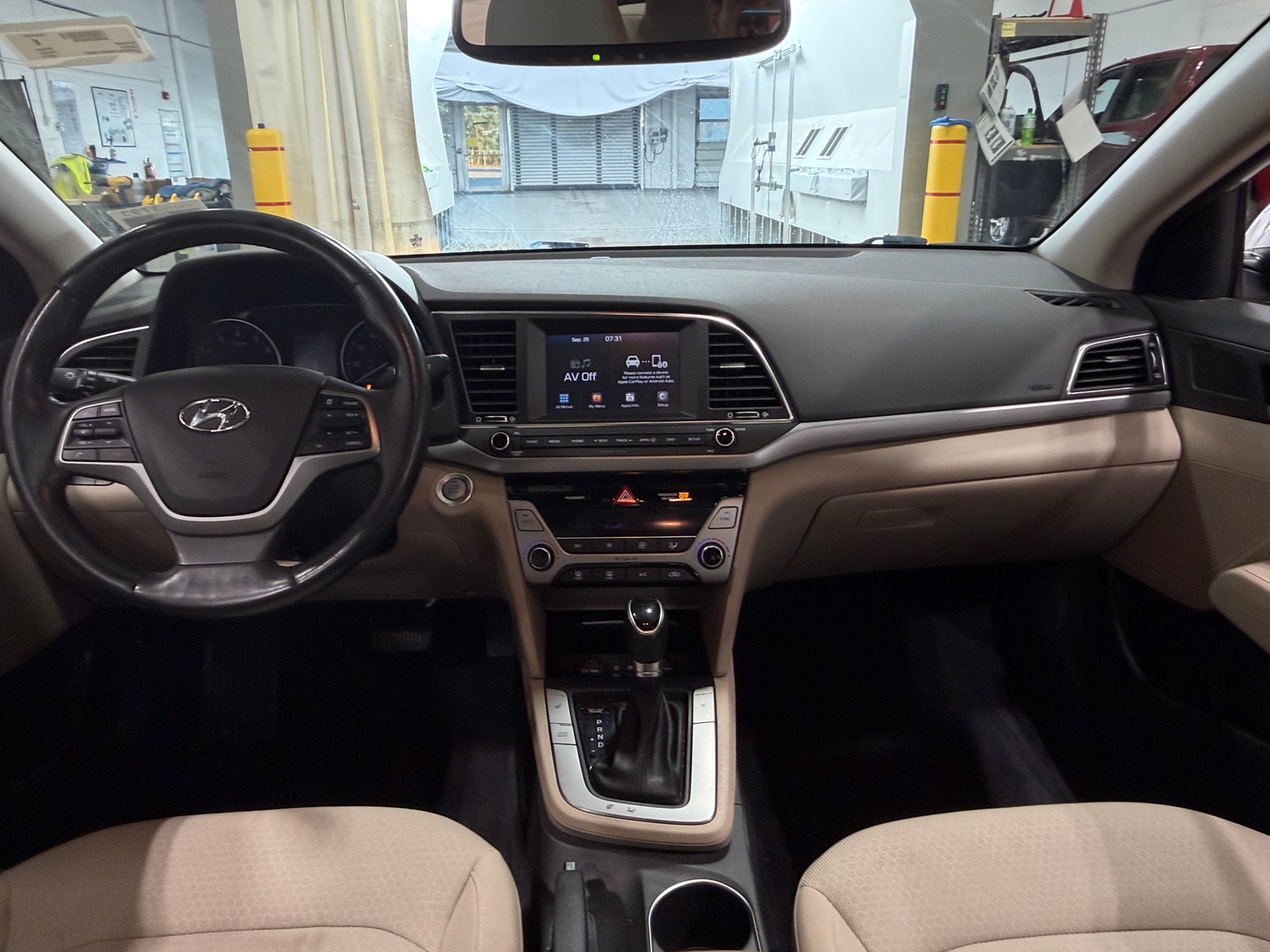 Thumbnail: 2017 Hyundai Elantra - 3