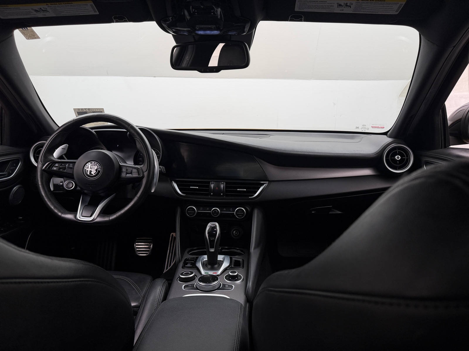Thumbnail: 2022 Alfa Romeo Giulia - 2