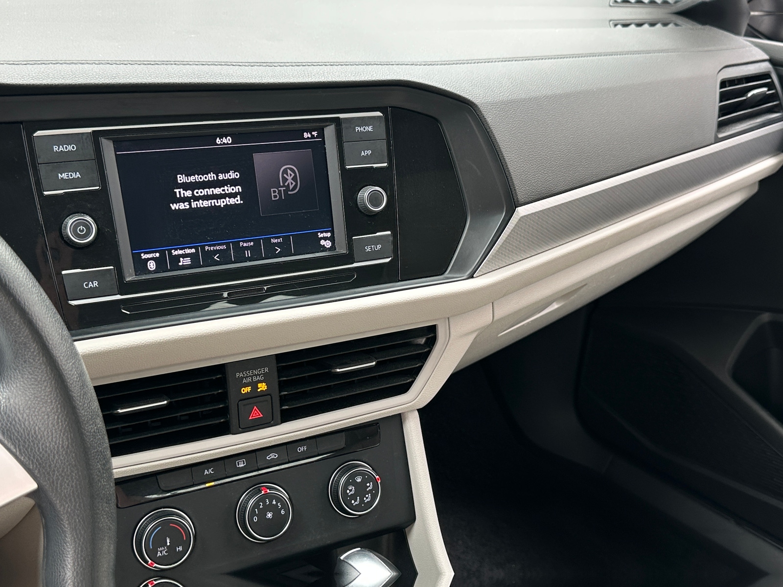 Thumbnail: 2019 Volkswagen Jetta - 4