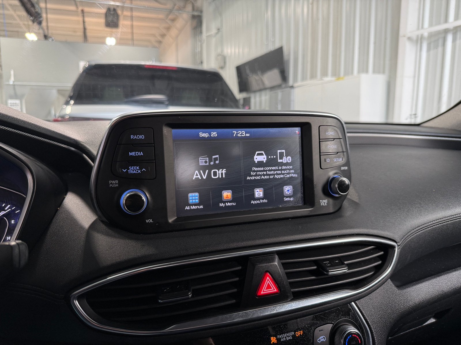 Thumbnail: 2019 Hyundai Santa Fe - 3