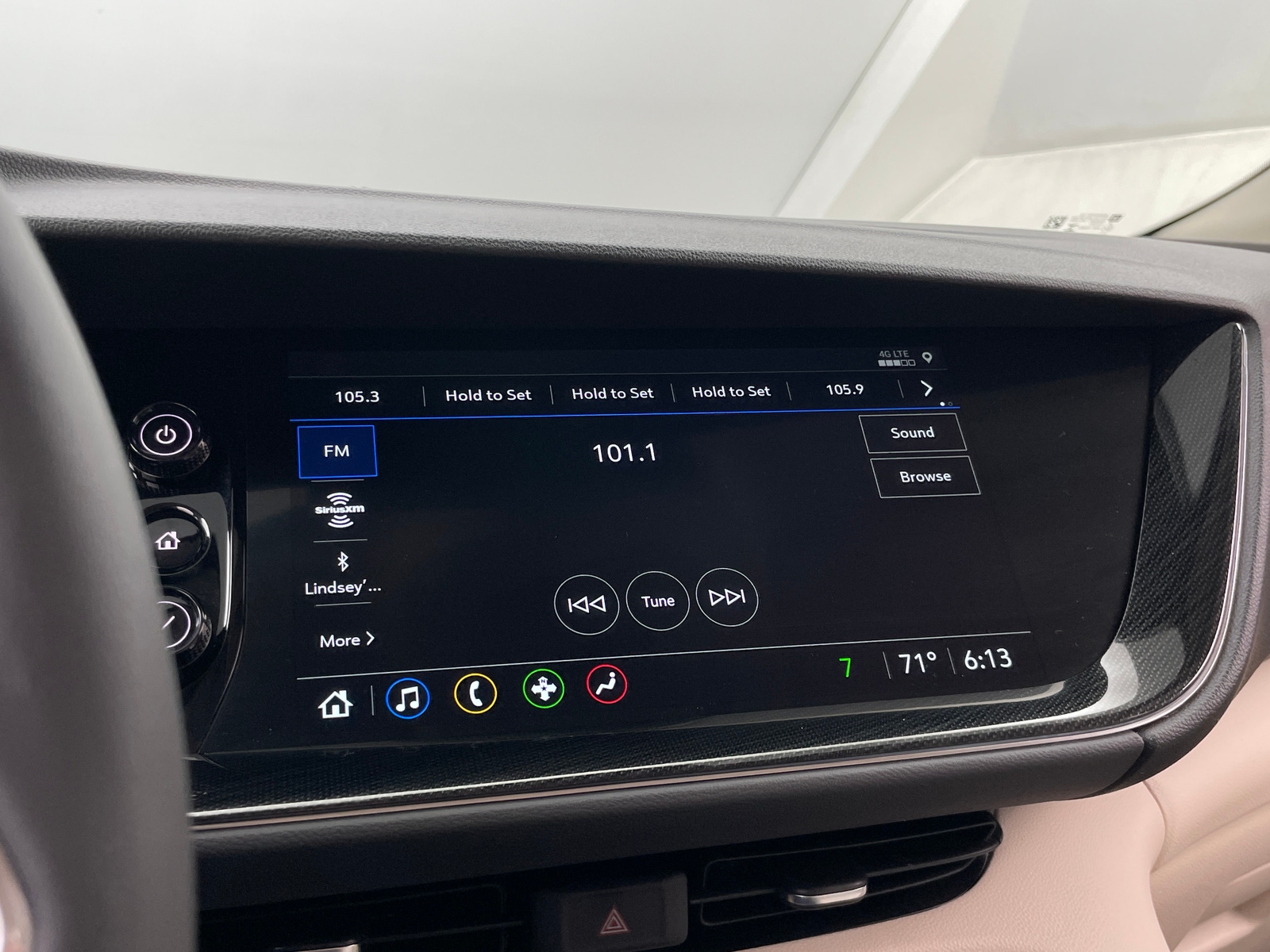 Thumbnail: 2023 Buick Envision - 3