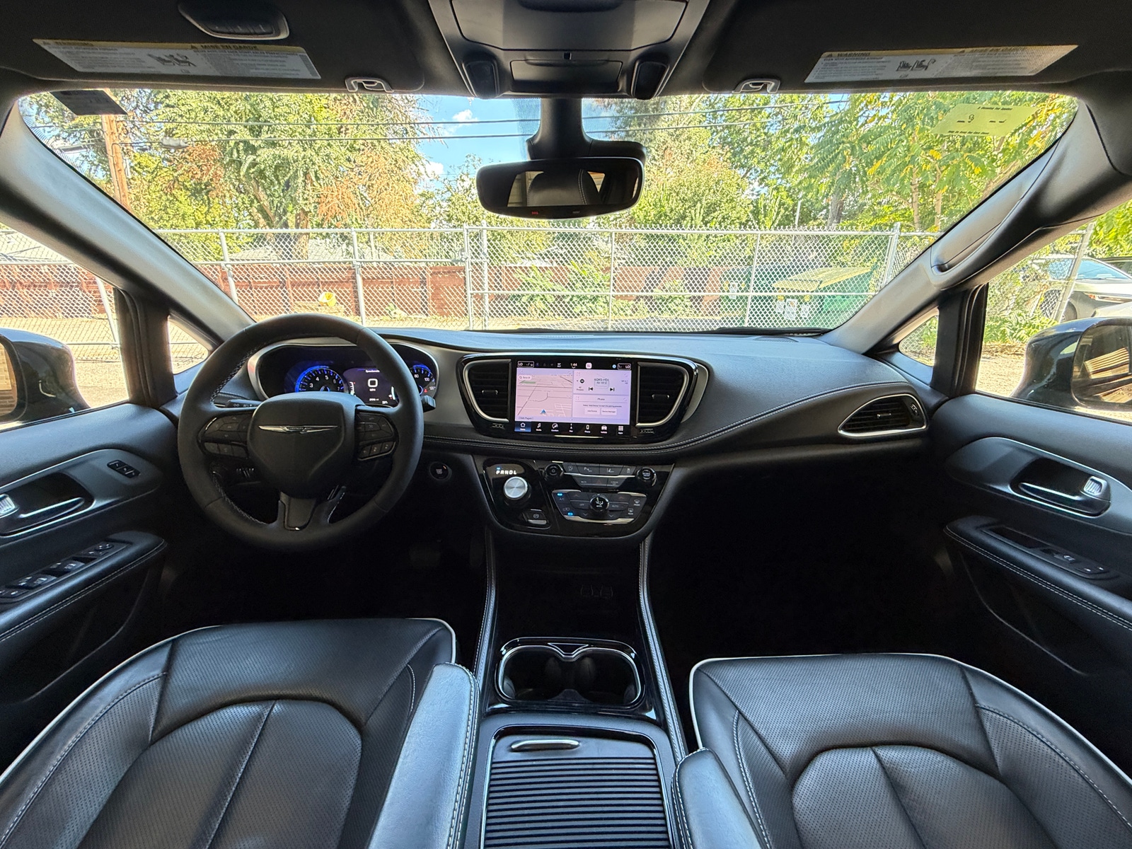 Thumbnail: 2025 Chrysler Pacifica - 2