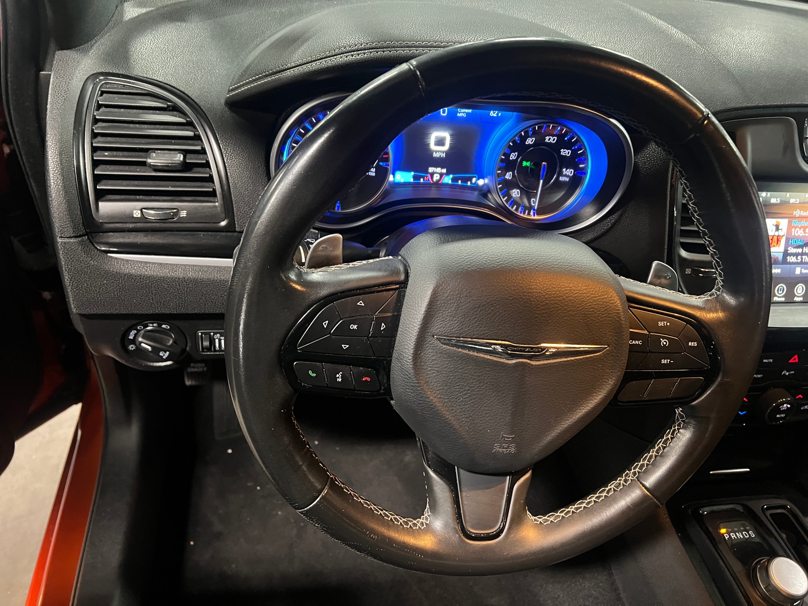 Thumbnail: 2021 Chrysler 300 - 4