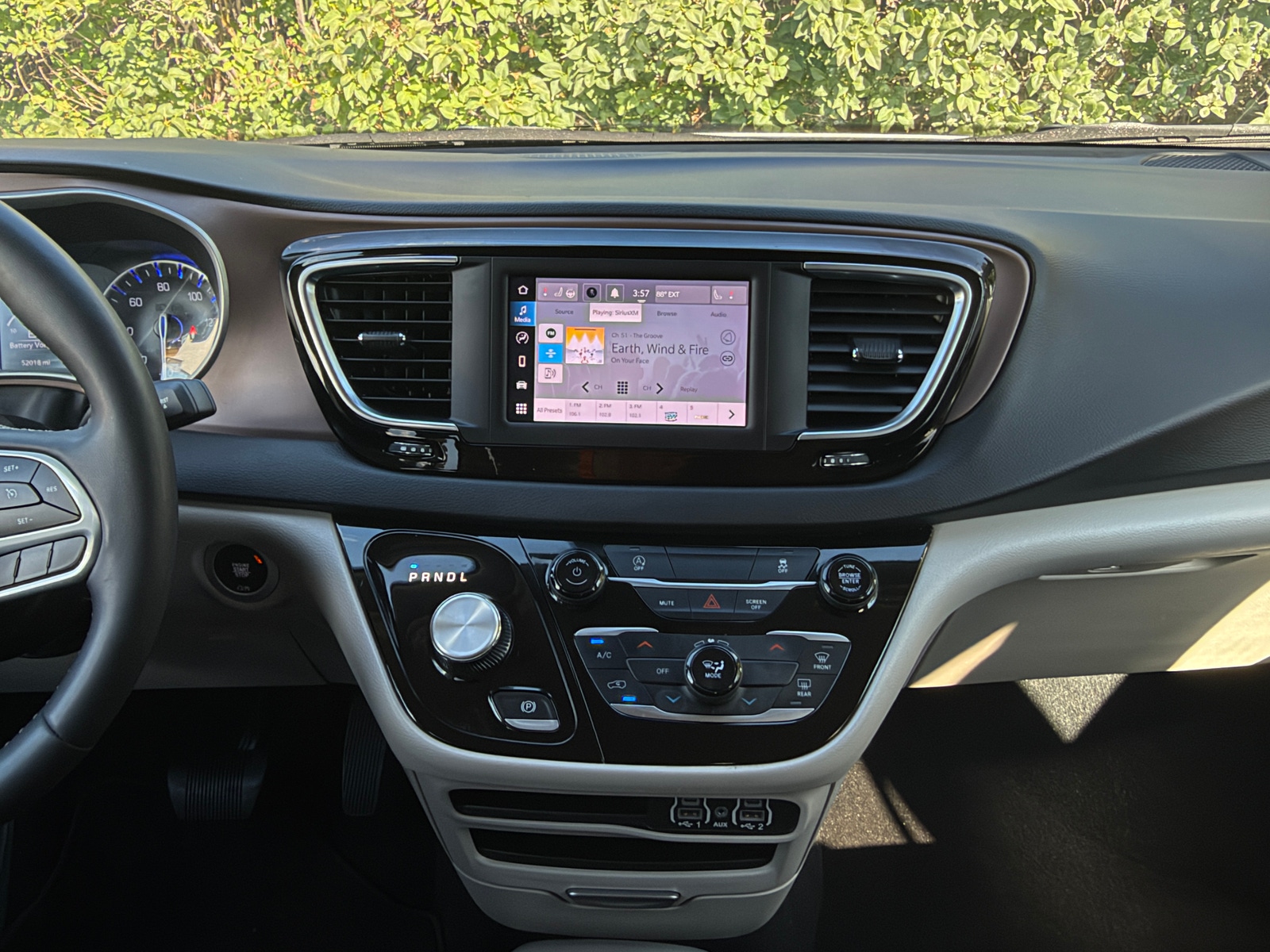 Thumbnail: 2024 Chrysler Voyager - 4