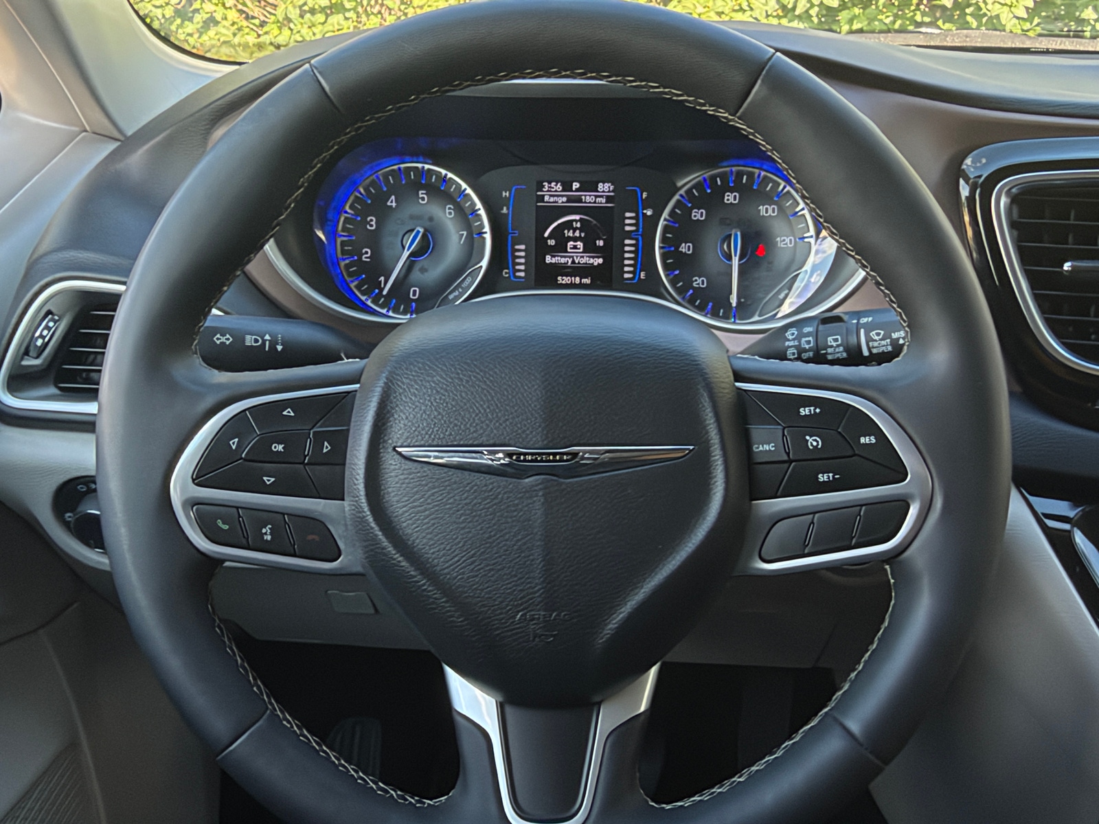 Thumbnail: 2024 Chrysler Voyager - 5