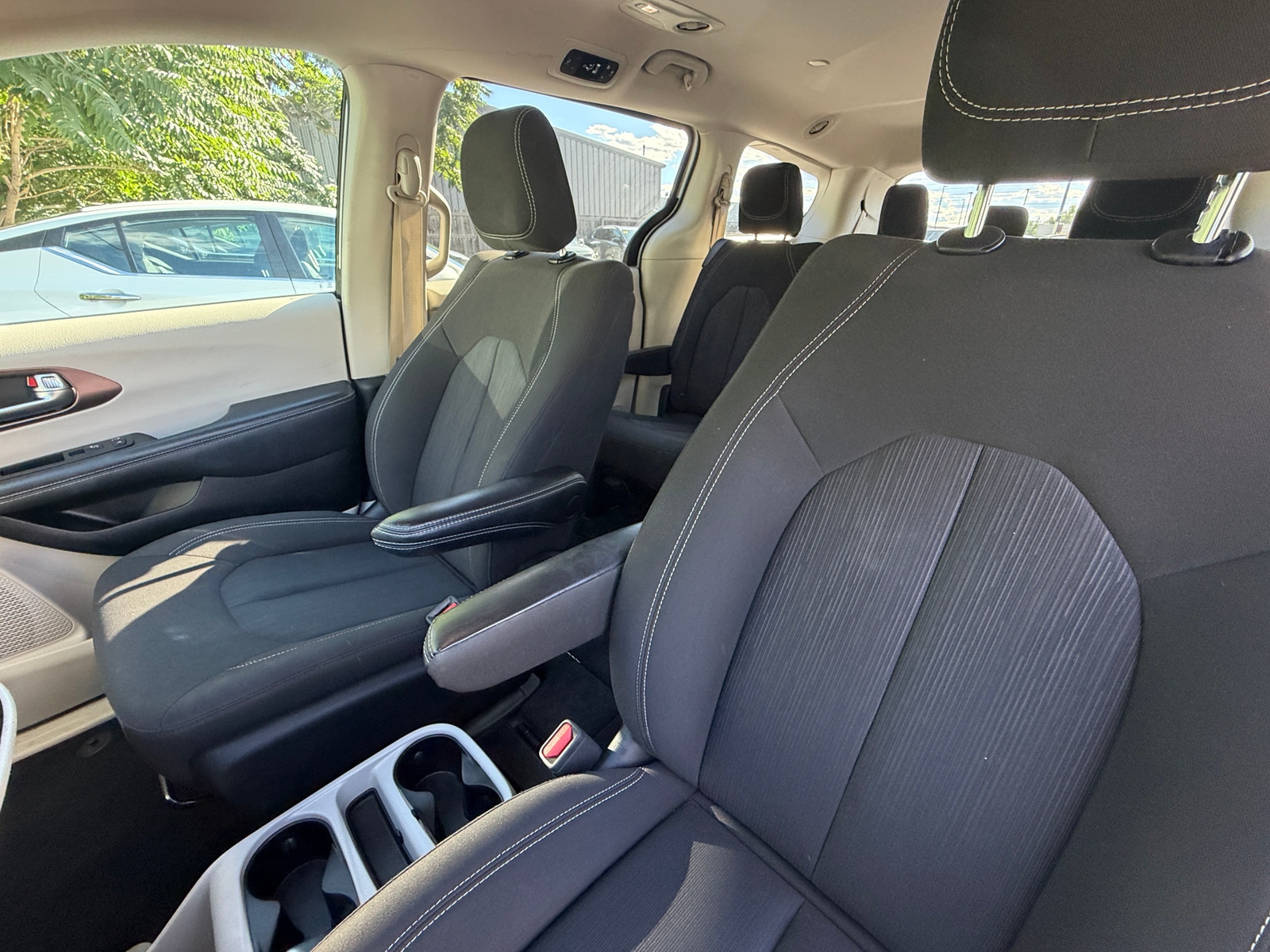 Thumbnail: 2024 Chrysler Voyager - 2