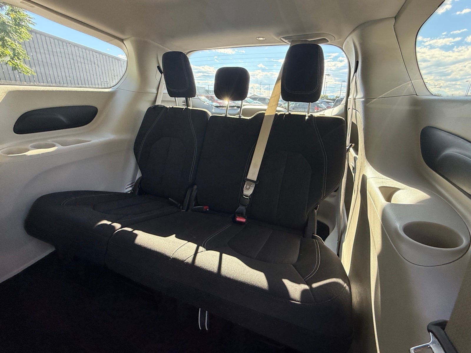 Thumbnail: 2024 Chrysler Voyager - 6