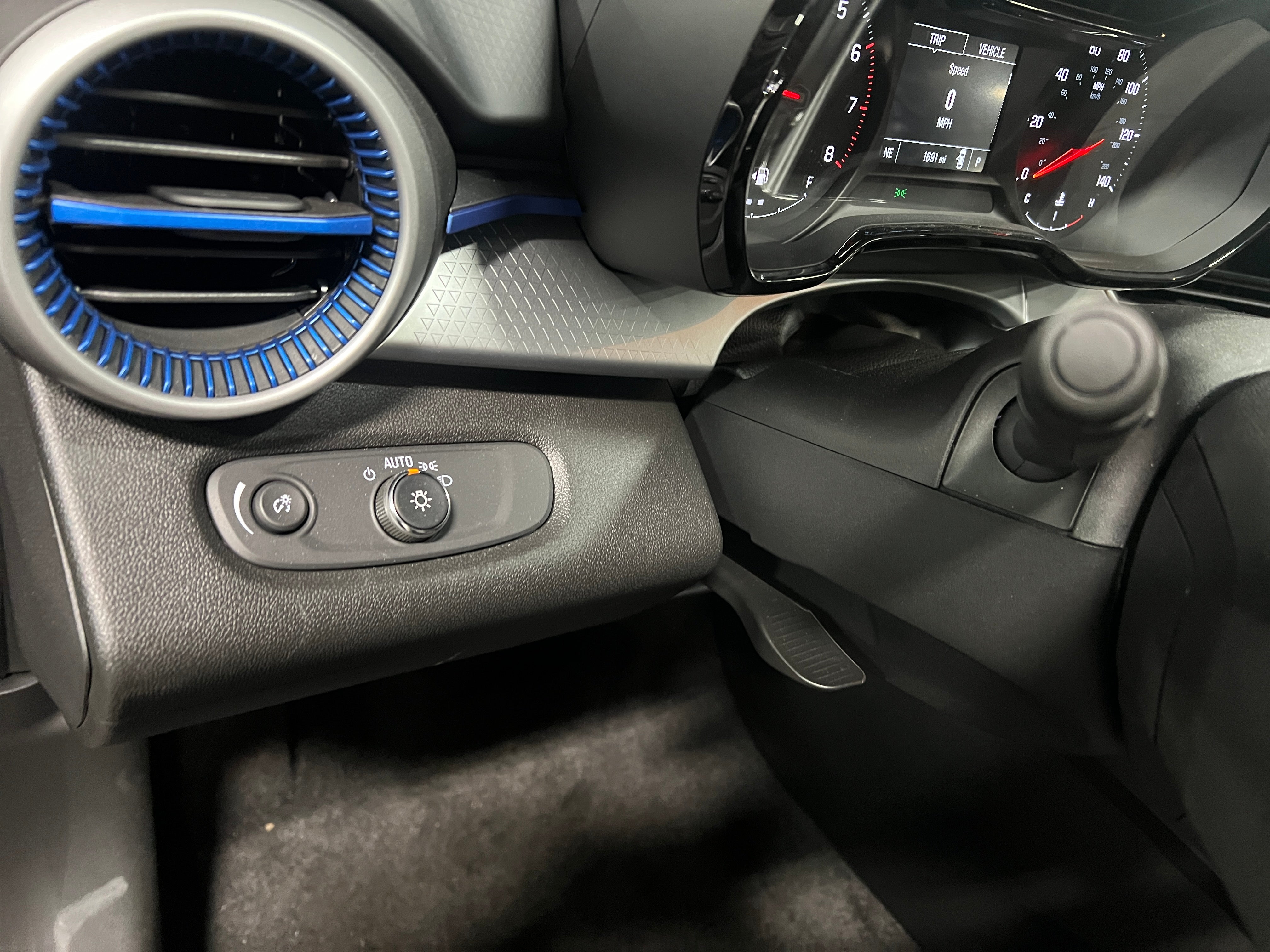 KL77LFEP3SC077653