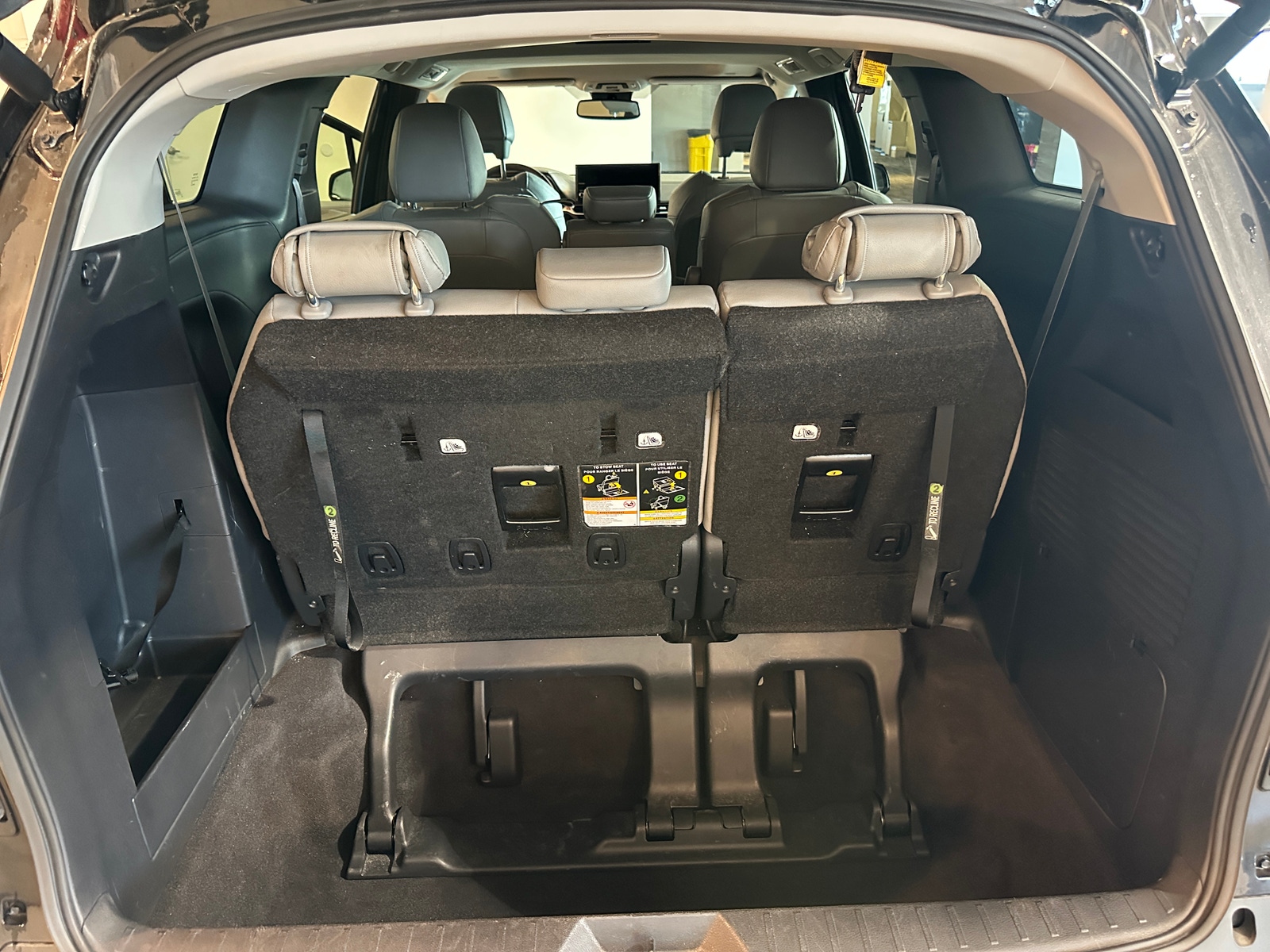 Thumbnail: 2025 Toyota Sienna - 7