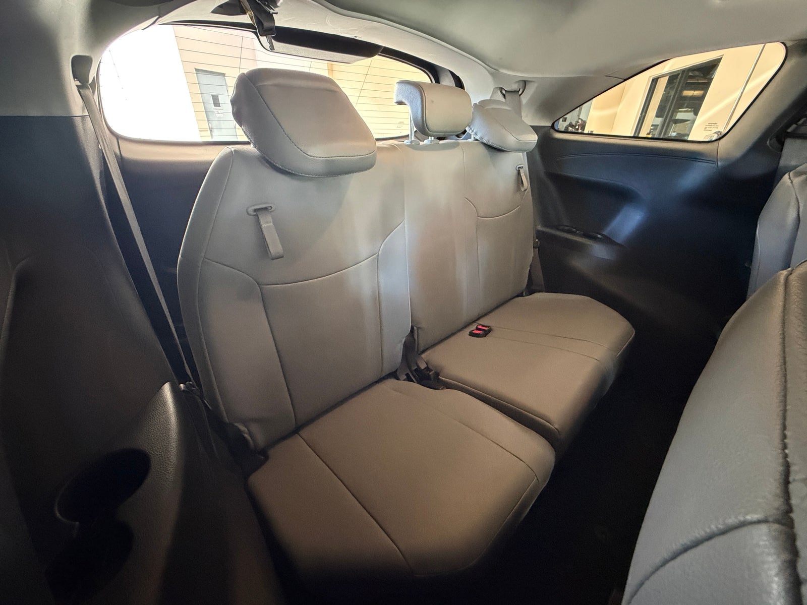 Thumbnail: 2025 Toyota Sienna - 3