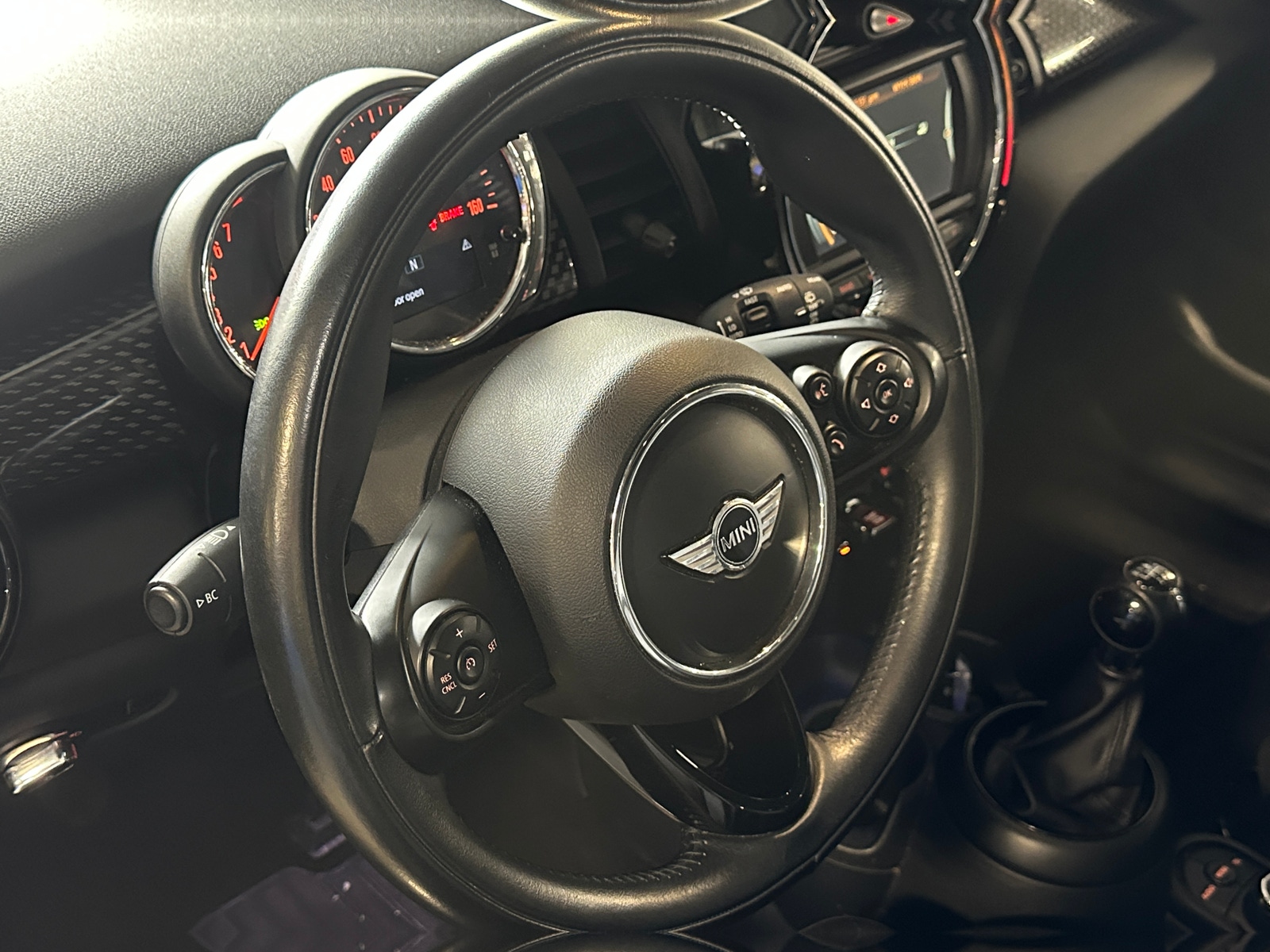 Thumbnail: 2018 MINI Cooper Hardtop - 4