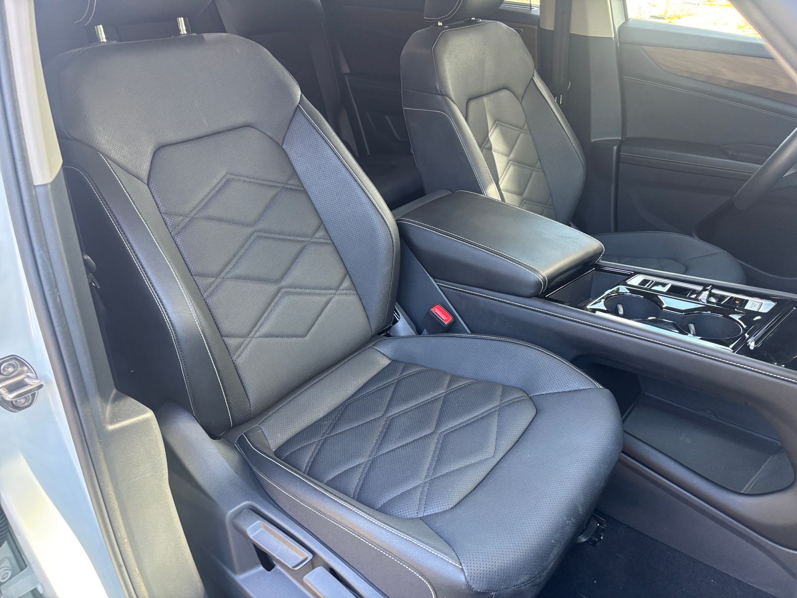 Thumbnail: 2026 Volkswagen Atlas - 2