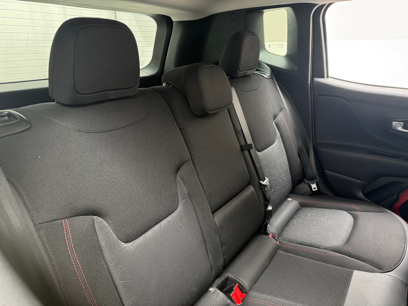 Thumbnail: 2017 Jeep Renegade - 6