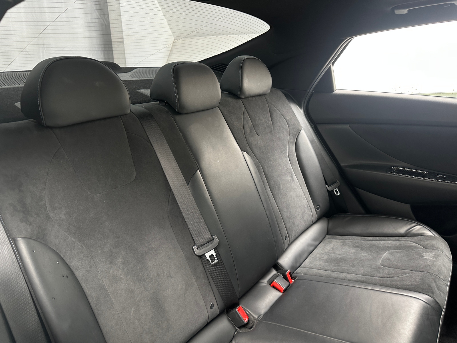 Thumbnail: 2022 Hyundai Elantra - 5