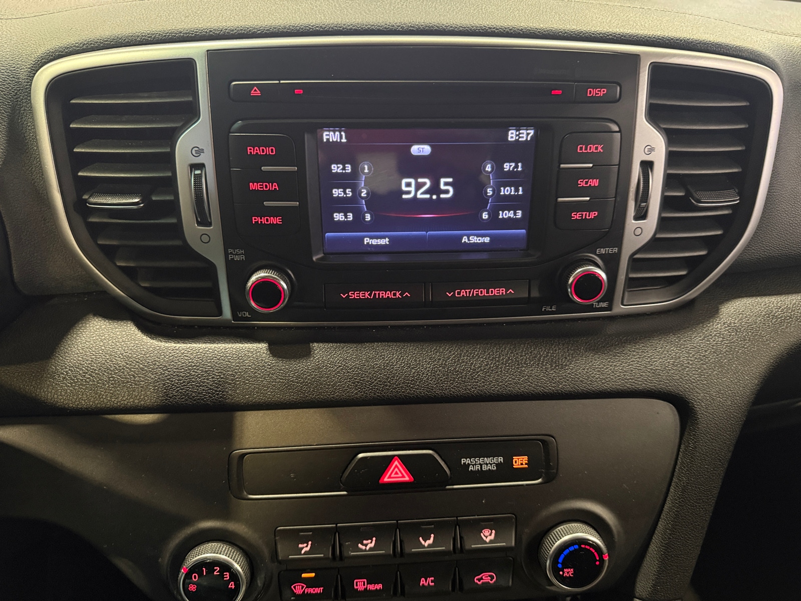 Thumbnail: 2019 Kia Sportage - 4