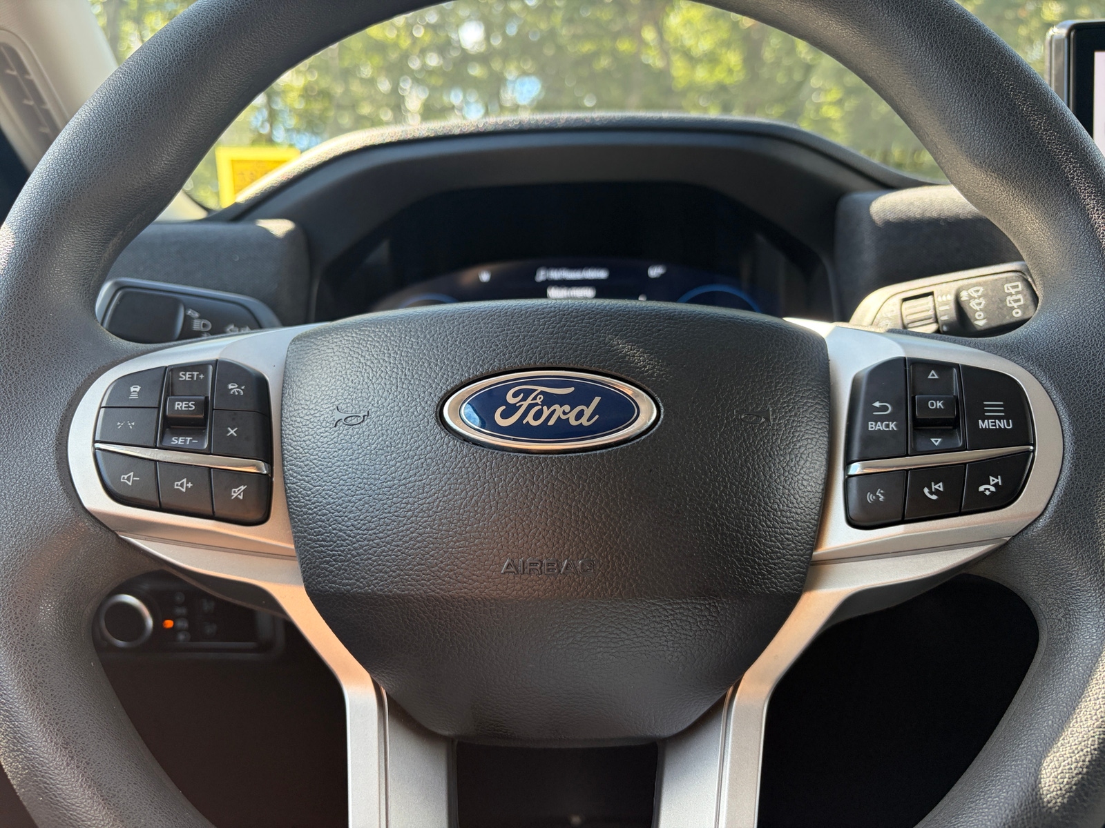 Thumbnail: 2026 Ford Explorer - 5