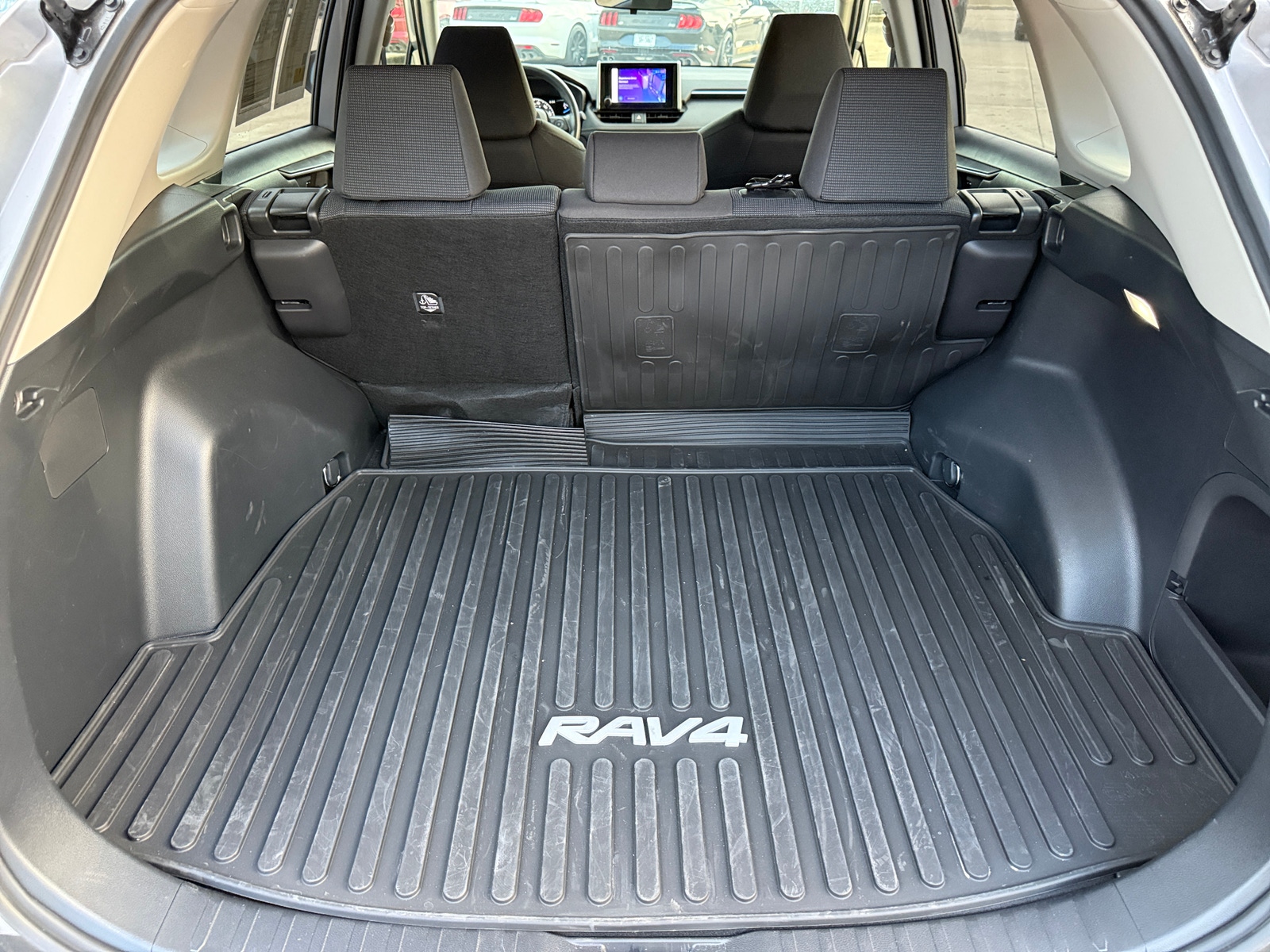 Thumbnail: 2025 Toyota RAV4 - 6