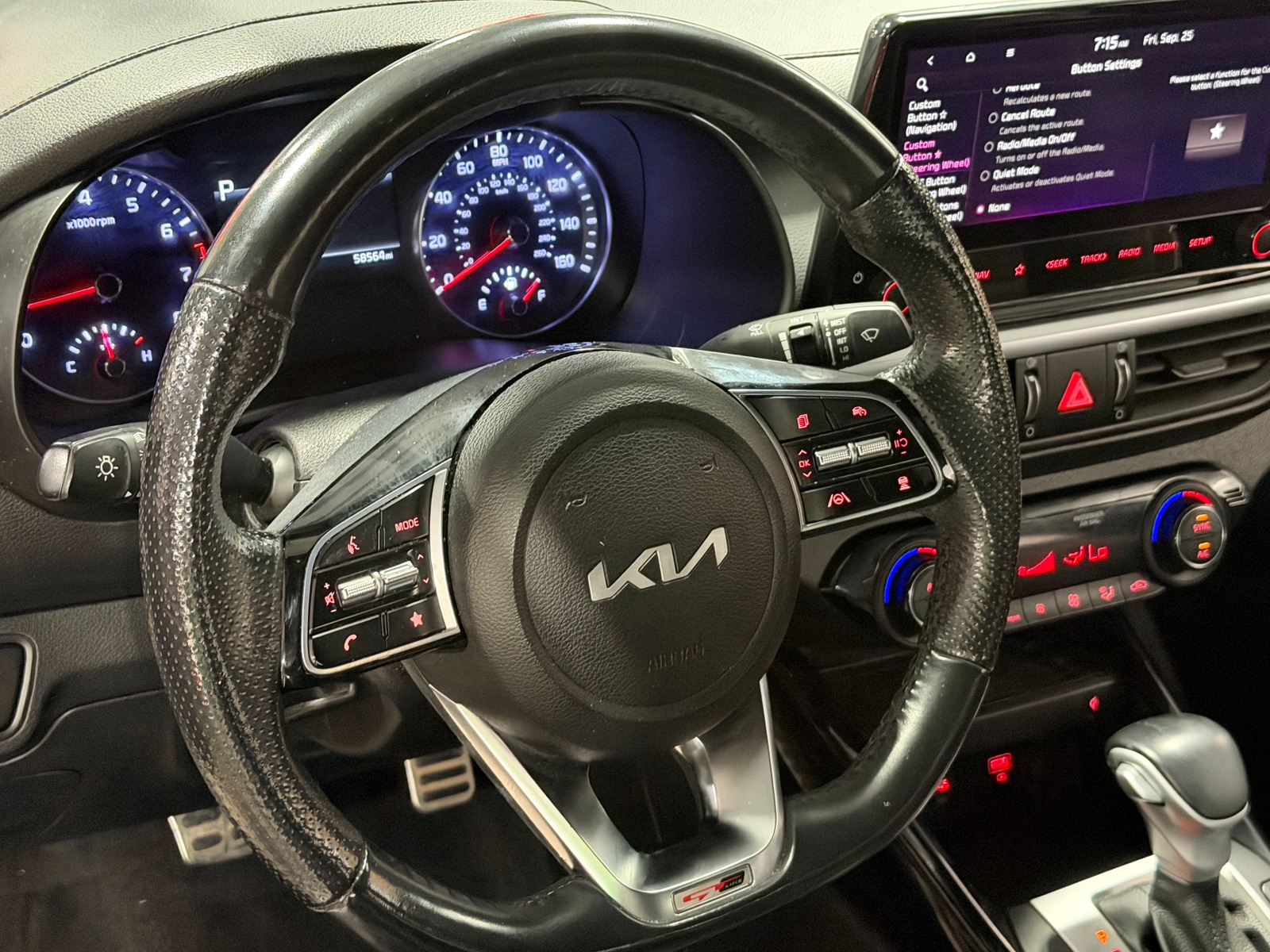 Thumbnail: 2023 Kia Forte - 4