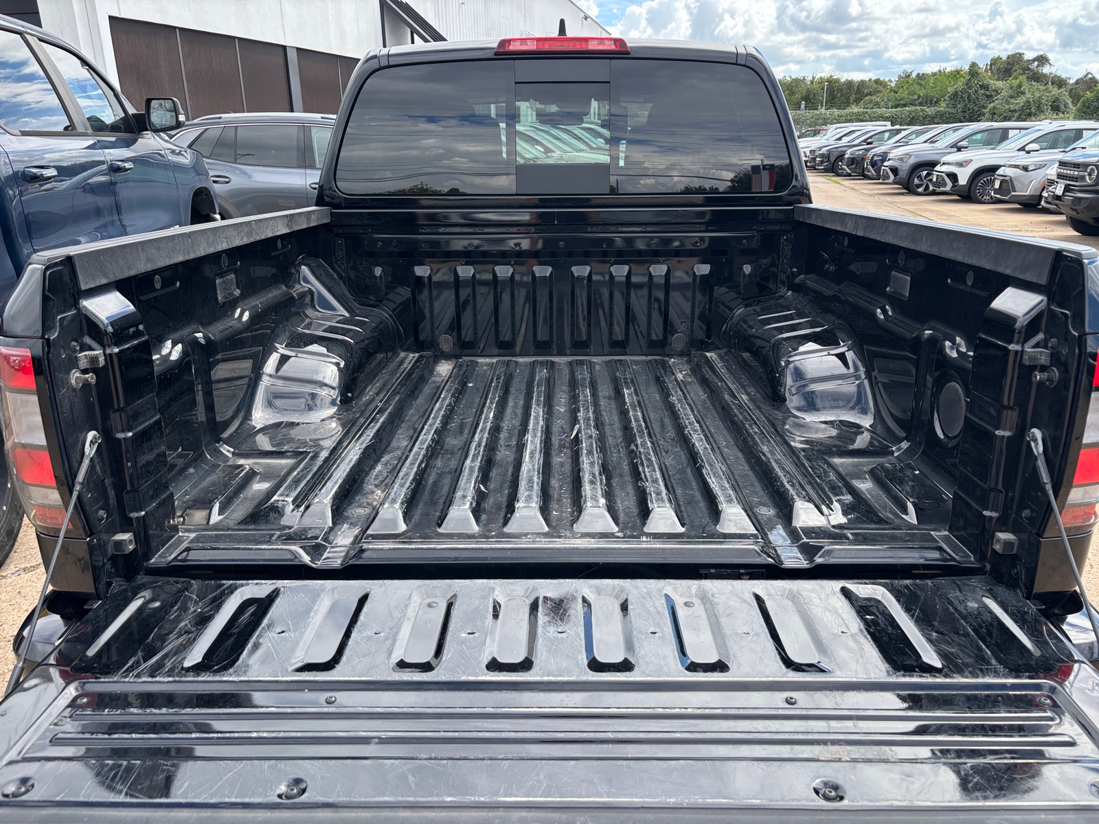 Thumbnail: 2026 Nissan Frontier - 6