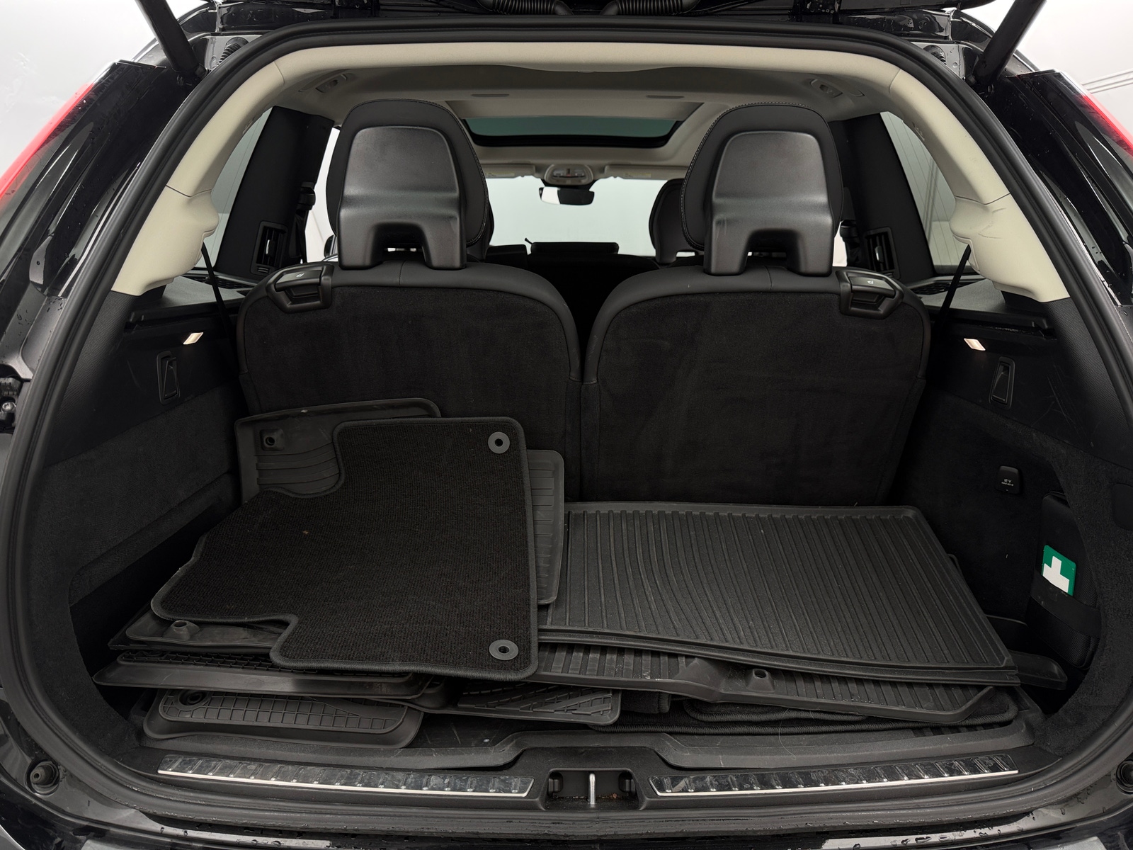 Thumbnail: 2026 Volvo XC90 - 6
