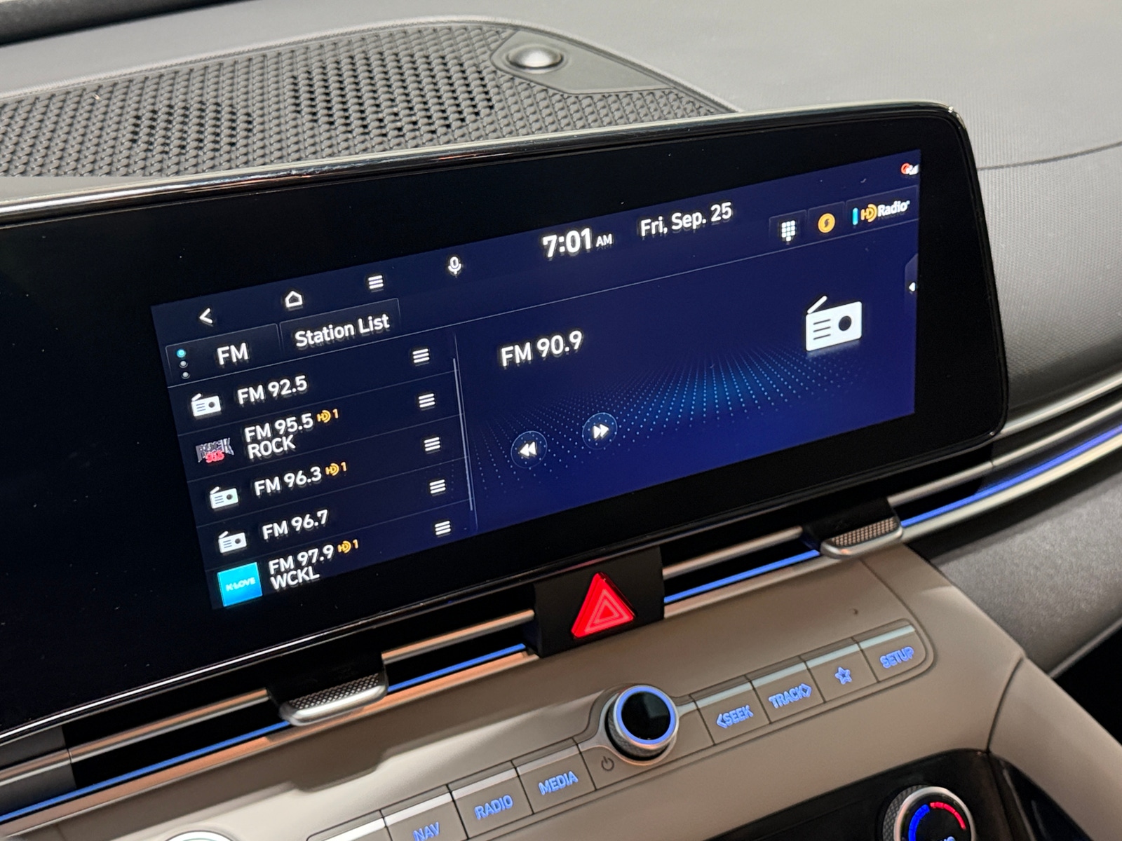 Thumbnail: 2025 Hyundai Elantra - 3