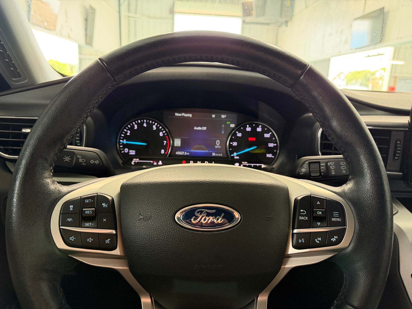 Thumbnail: 2022 Ford Explorer - 4