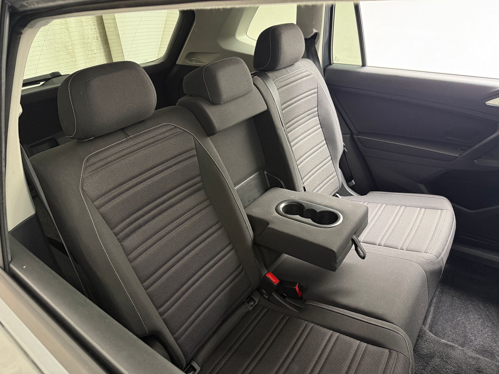 Thumbnail: 2024 Volkswagen Tiguan - 6