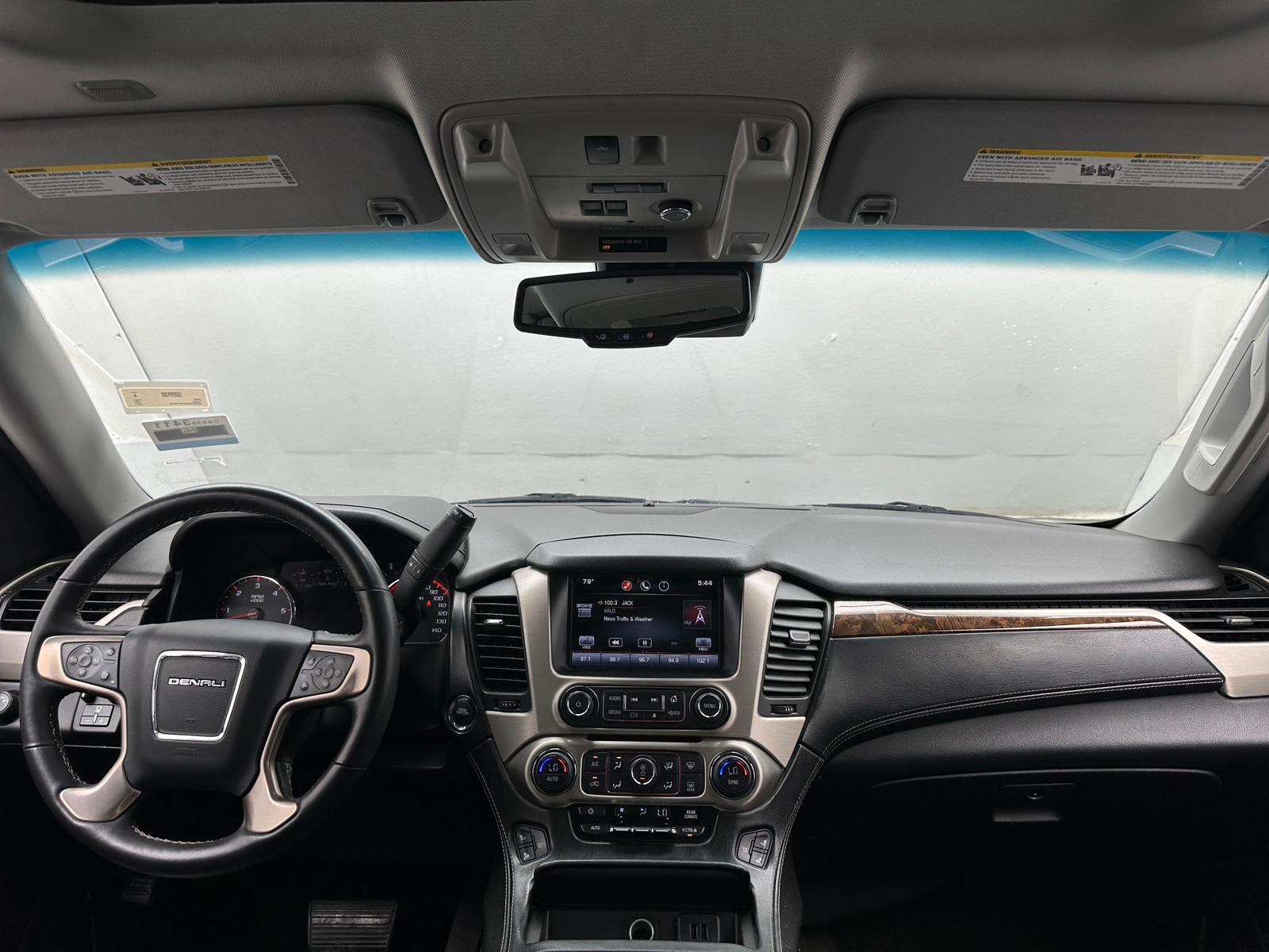 Thumbnail: 2015 GMC Yukon - 2