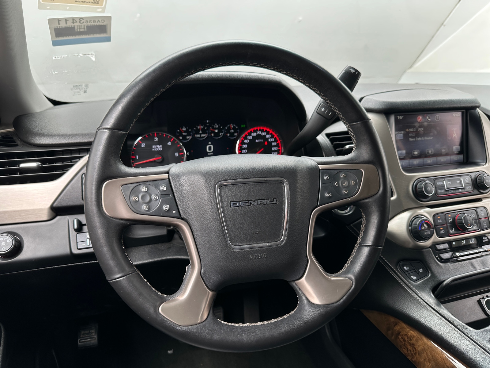 Thumbnail: 2015 GMC Yukon - 4
