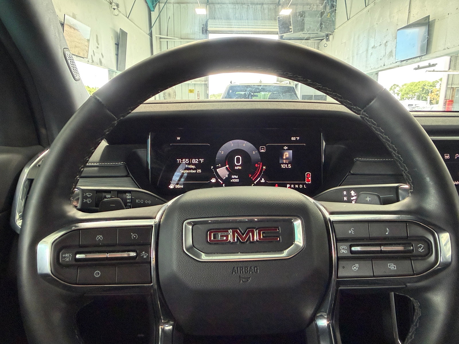 Thumbnail: 2026 GMC Acadia - 5