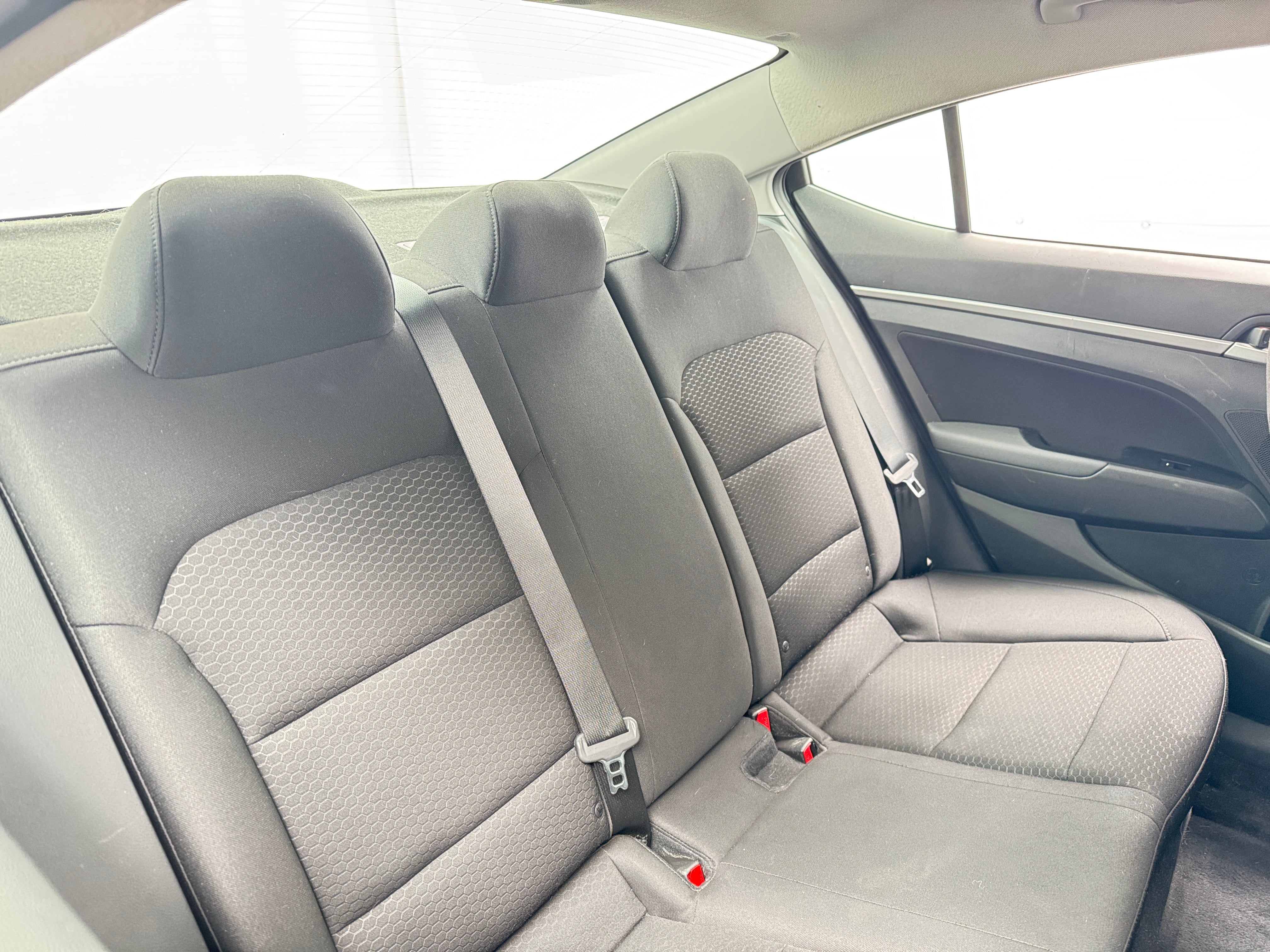 2019 Hyundai Elantra SEL - Photo 5