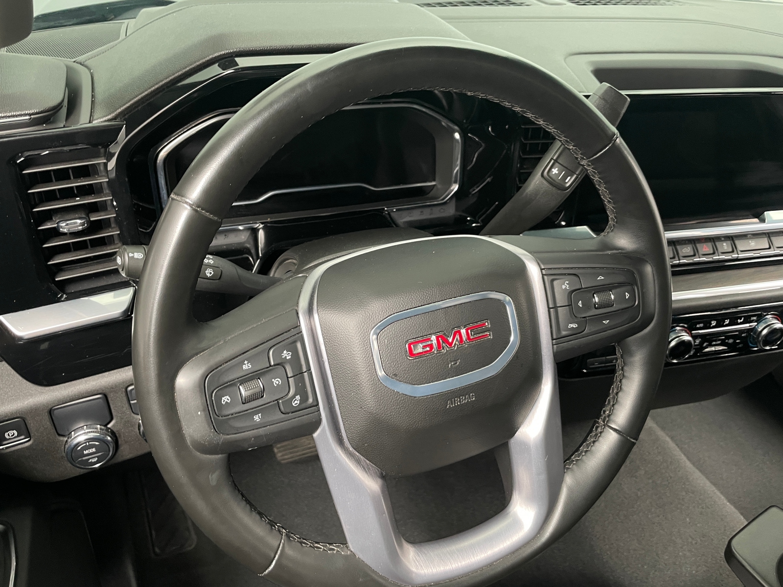 Thumbnail: 2025 GMC Sierra 1500 - 4