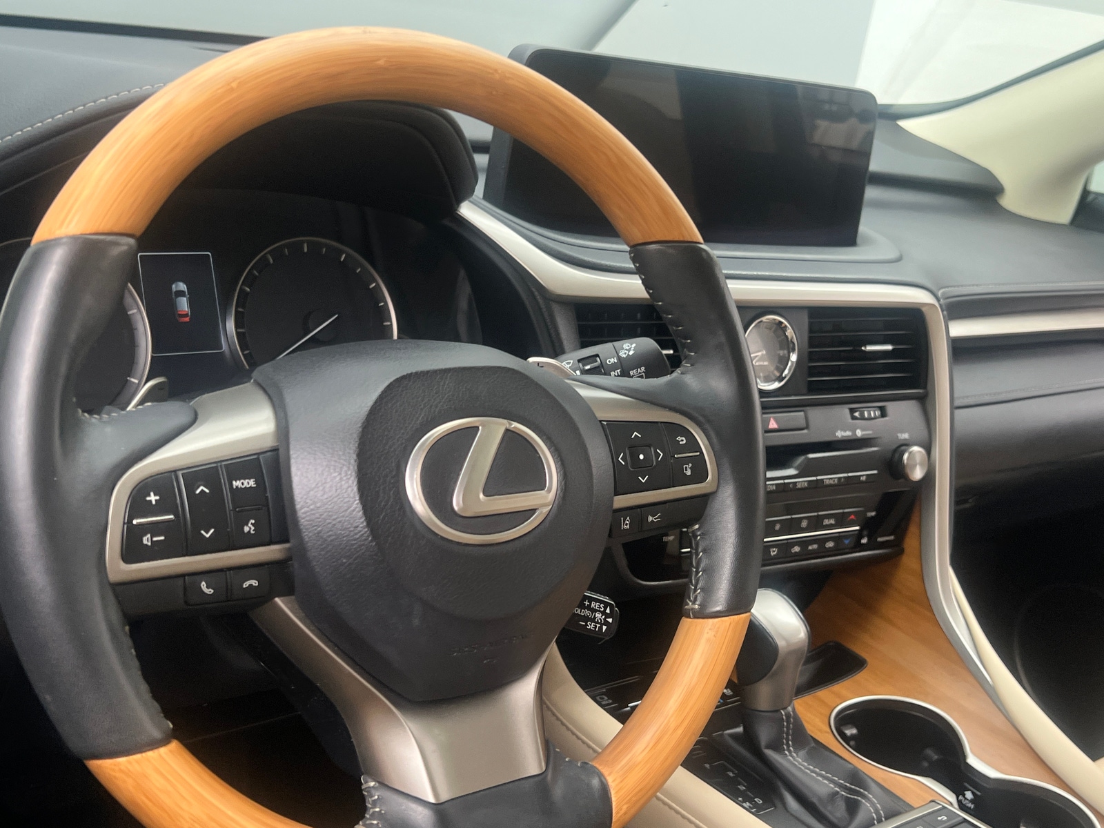 Thumbnail: 2022 Lexus RX - 5