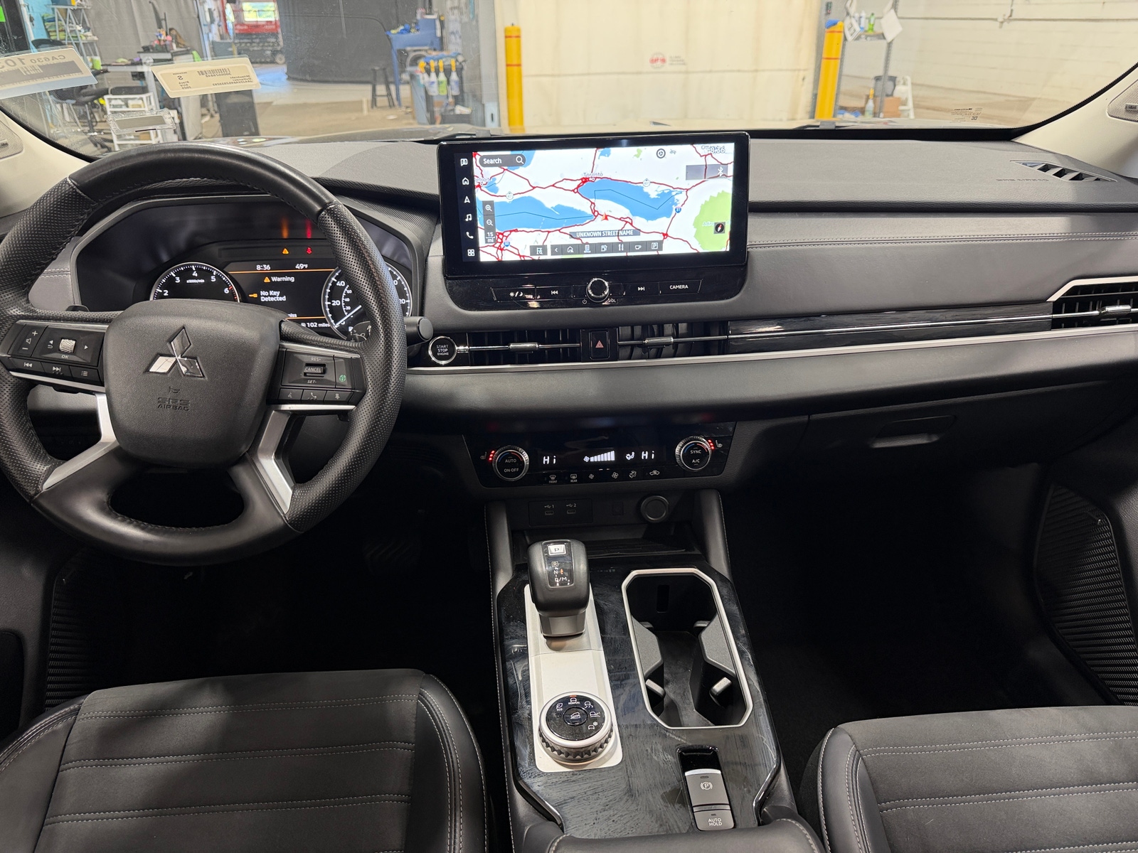 Thumbnail: 2025 Mitsubishi Outlander - 2