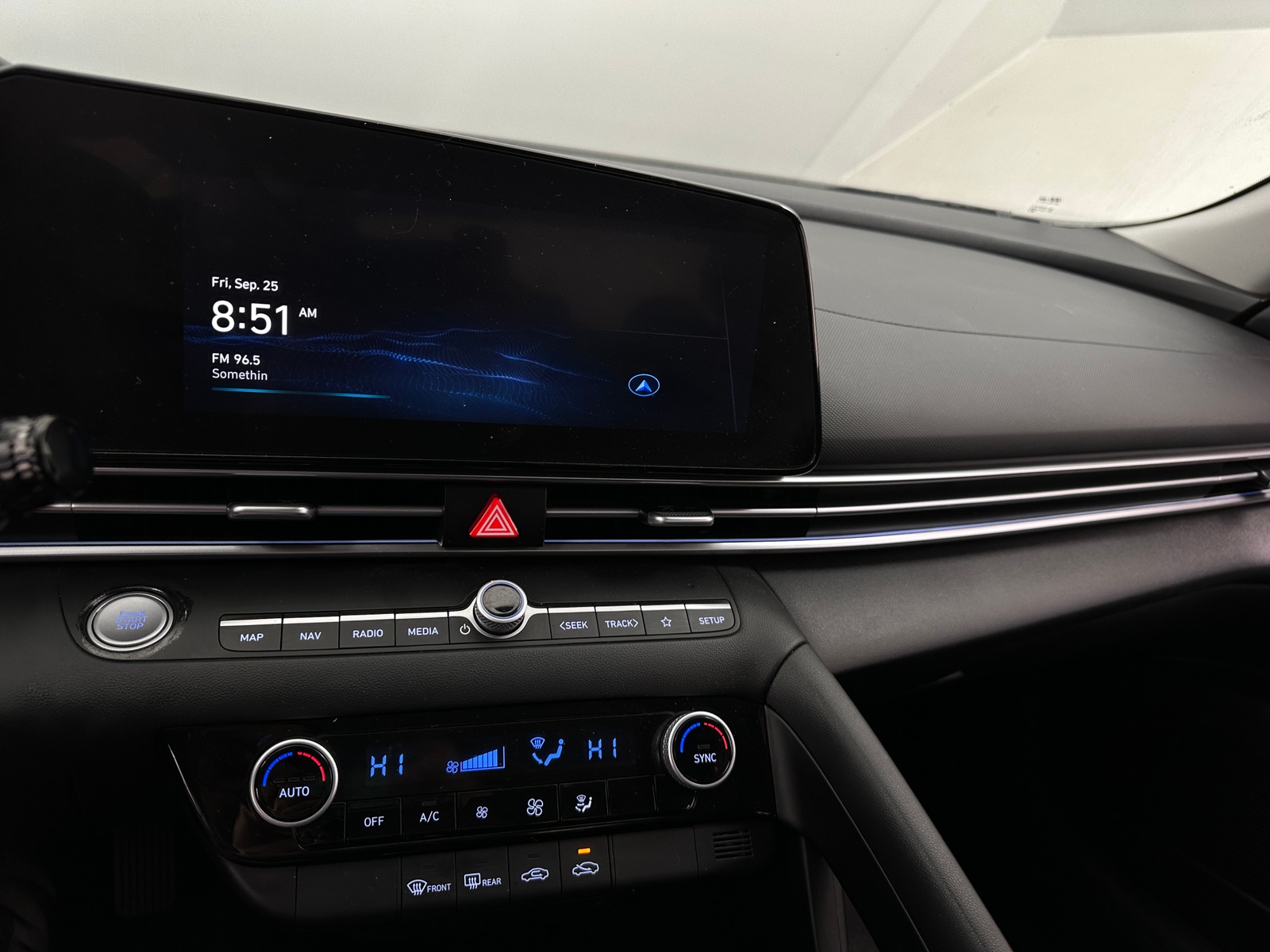 Thumbnail: 2024 Hyundai Elantra - 4