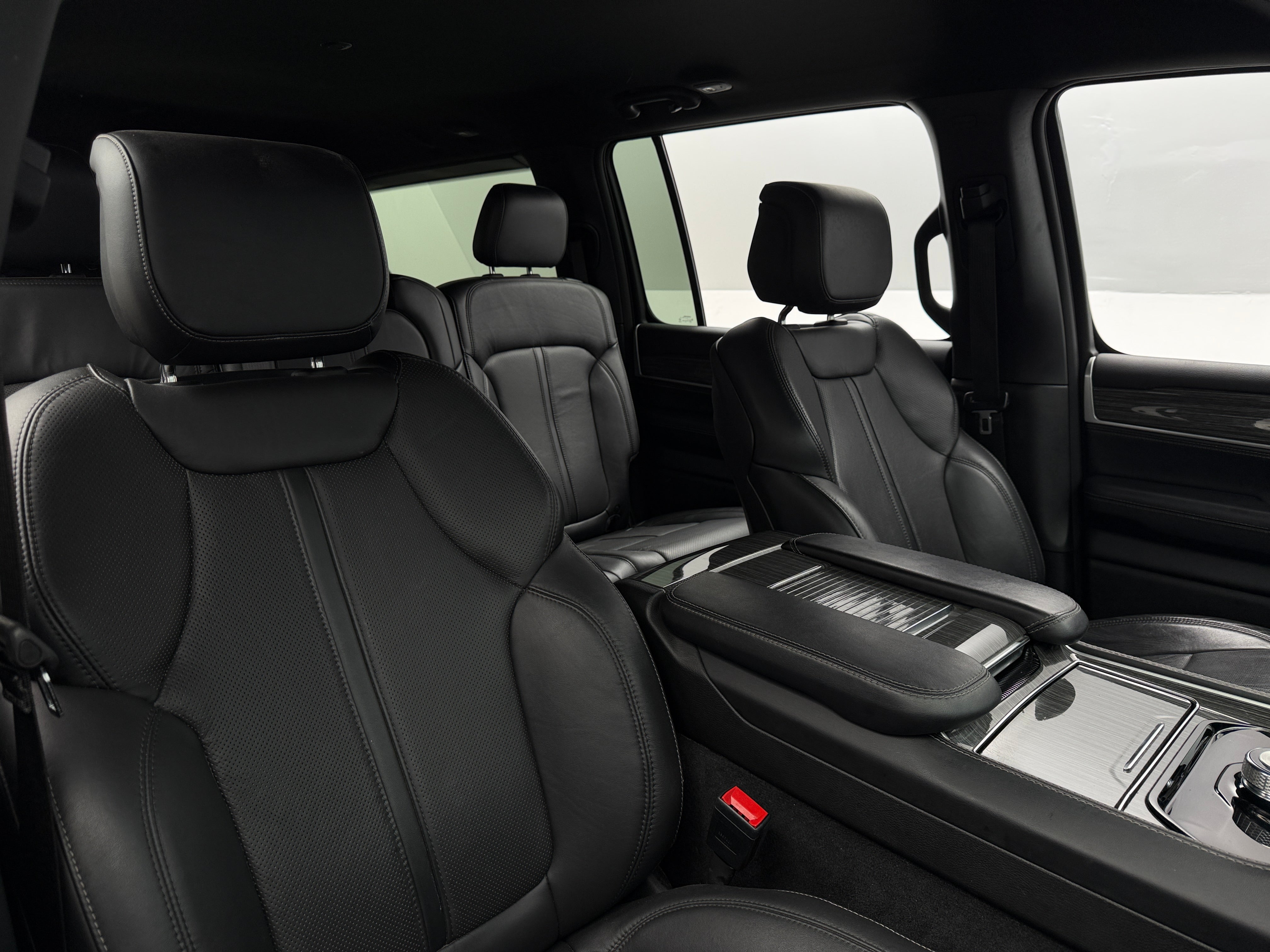 2022 Jeep Wagoneer