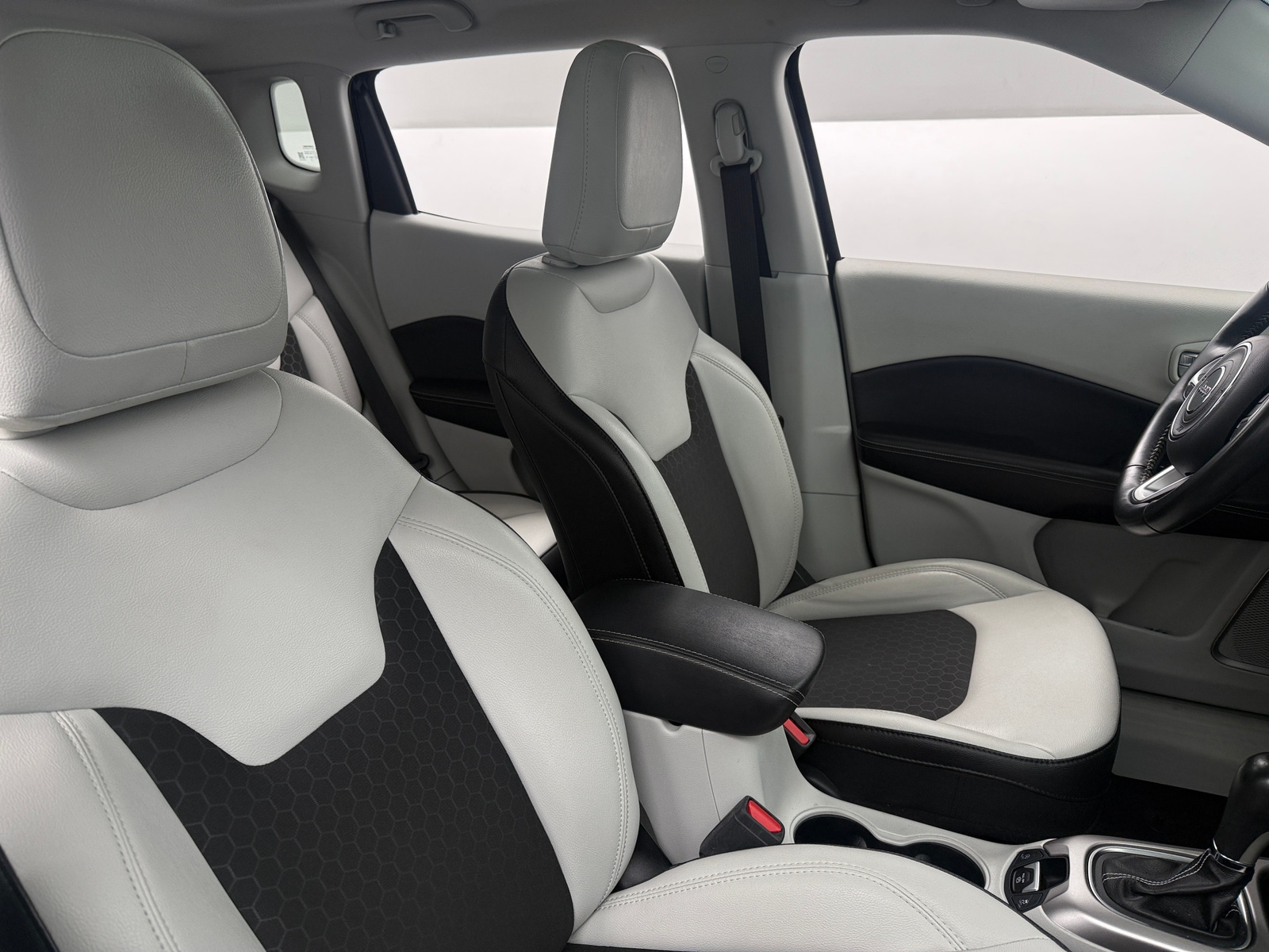 Thumbnail: 2019 Jeep Compass - 2