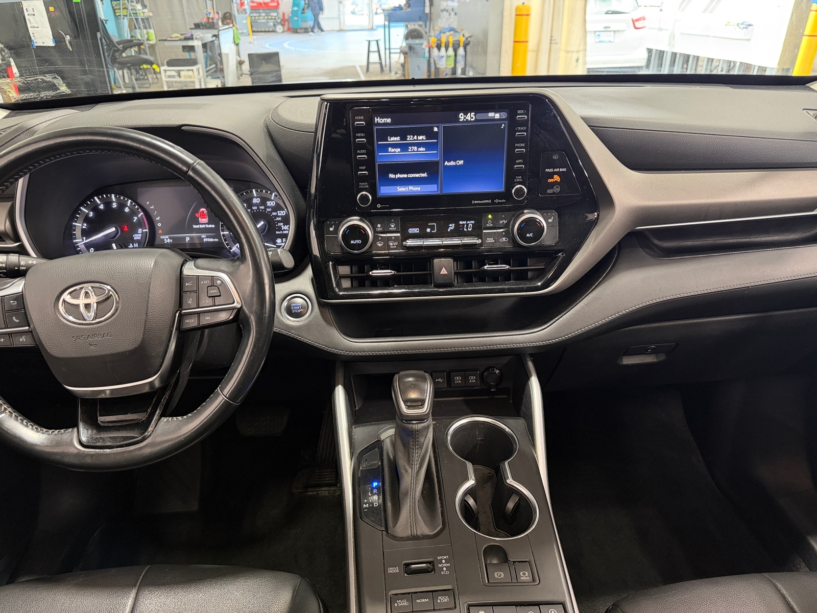 Thumbnail: 2021 Toyota Highlander - 2