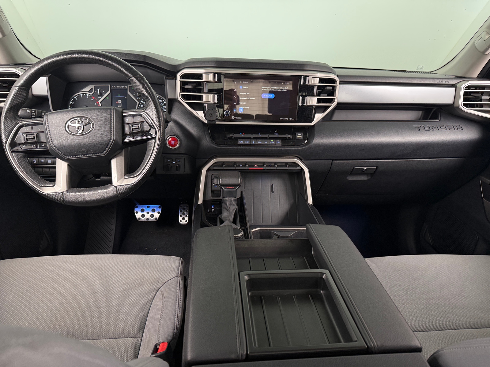 Thumbnail: 2024 Toyota Tundra - 3