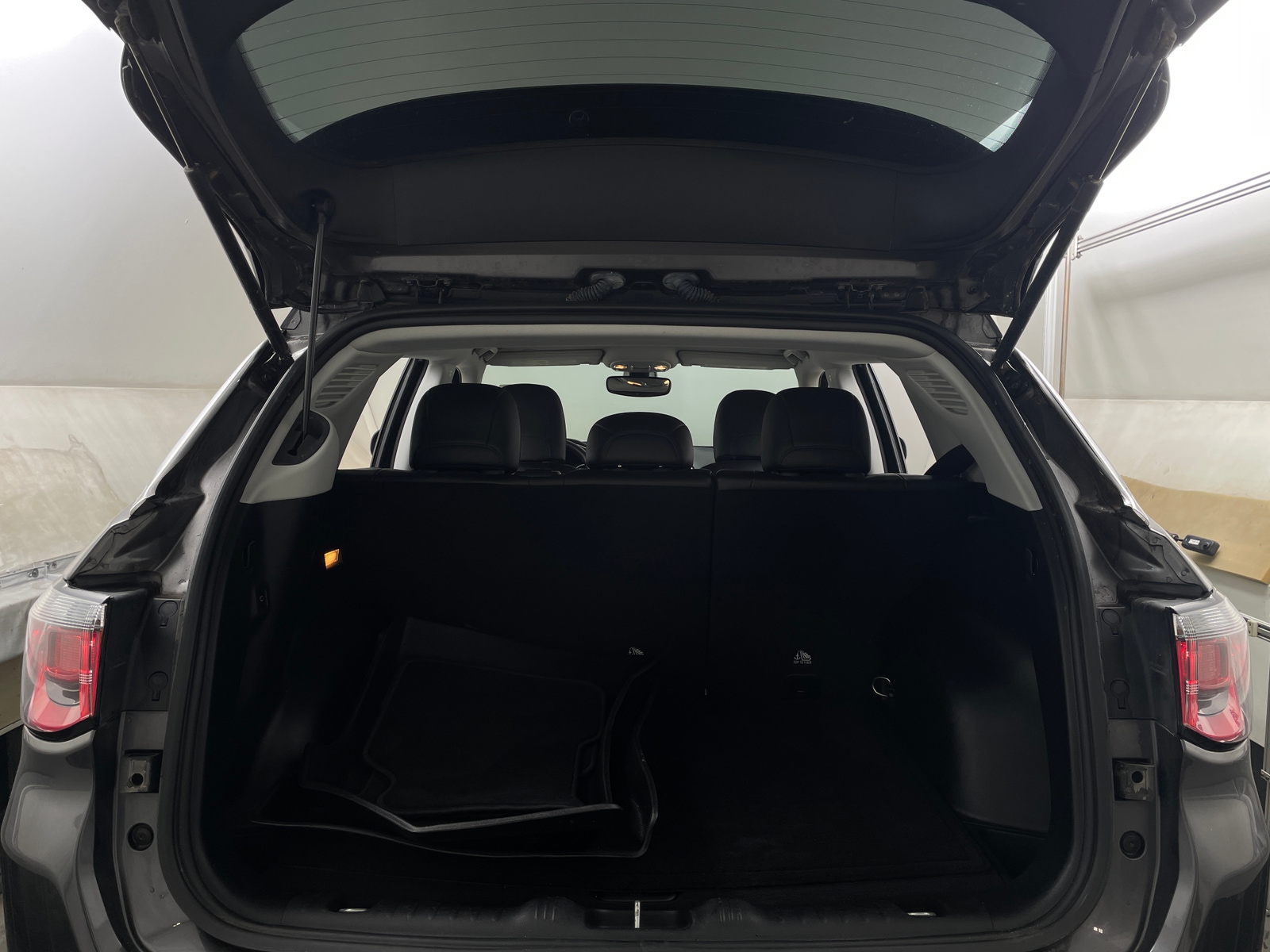 Thumbnail: 2020 Jeep Compass - 6