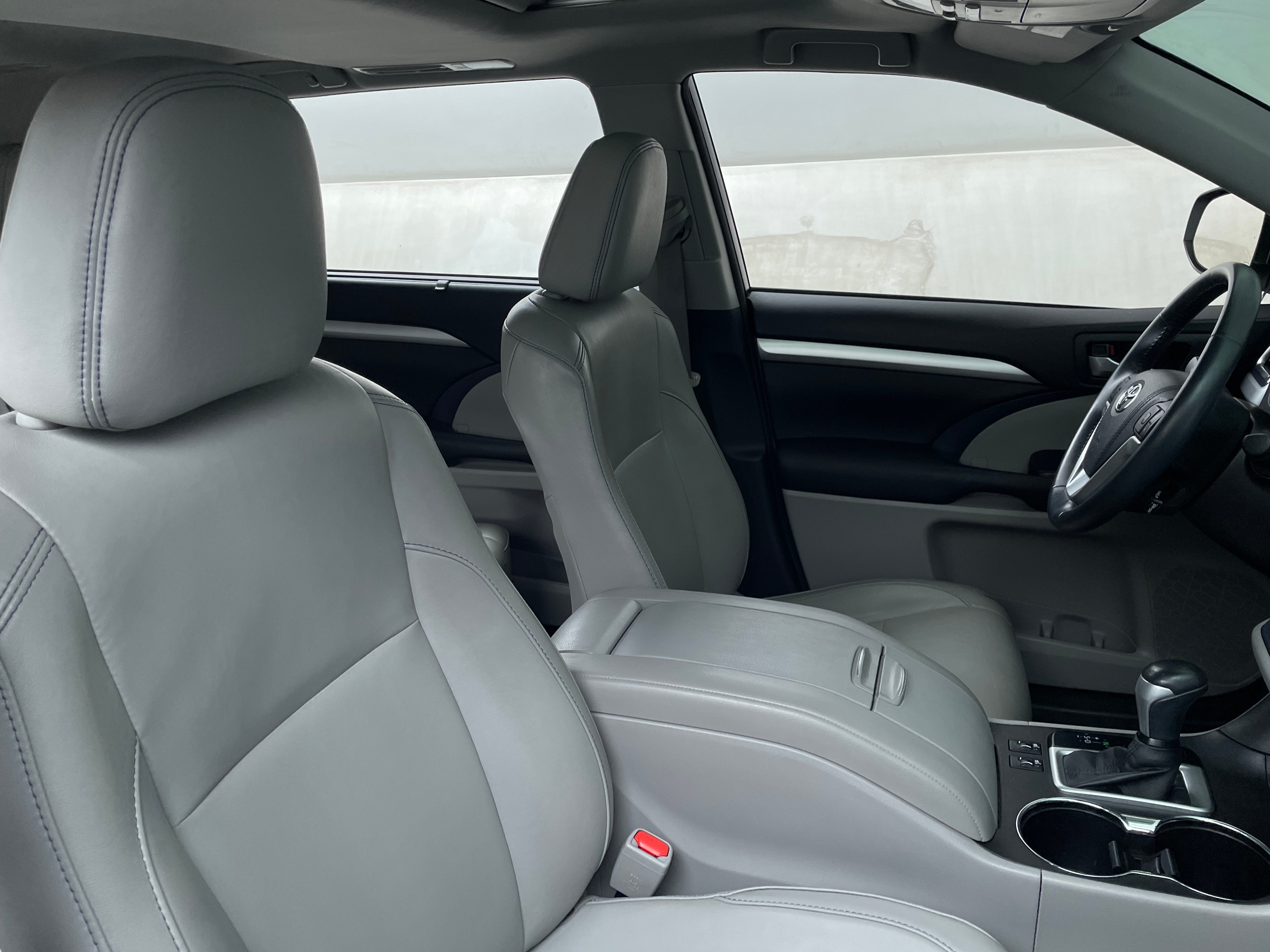 2016 Toyota Highlander