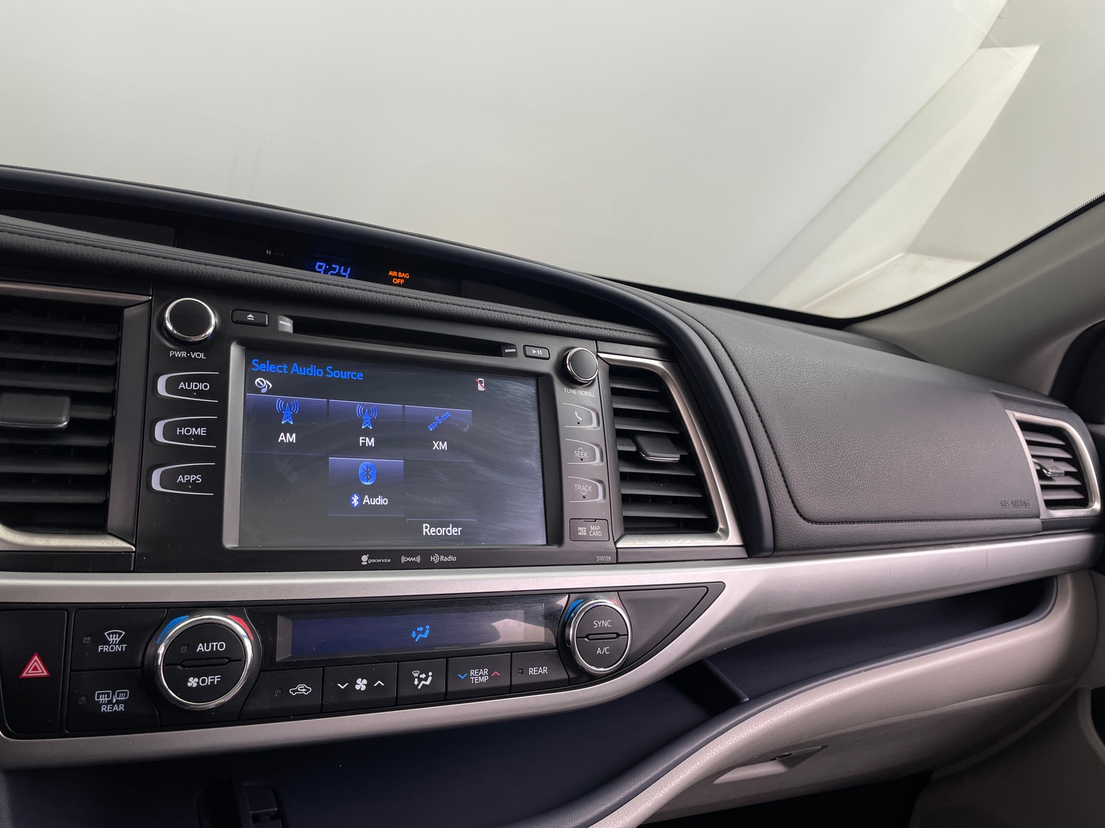 Thumbnail: 2016 Toyota Highlander - 4