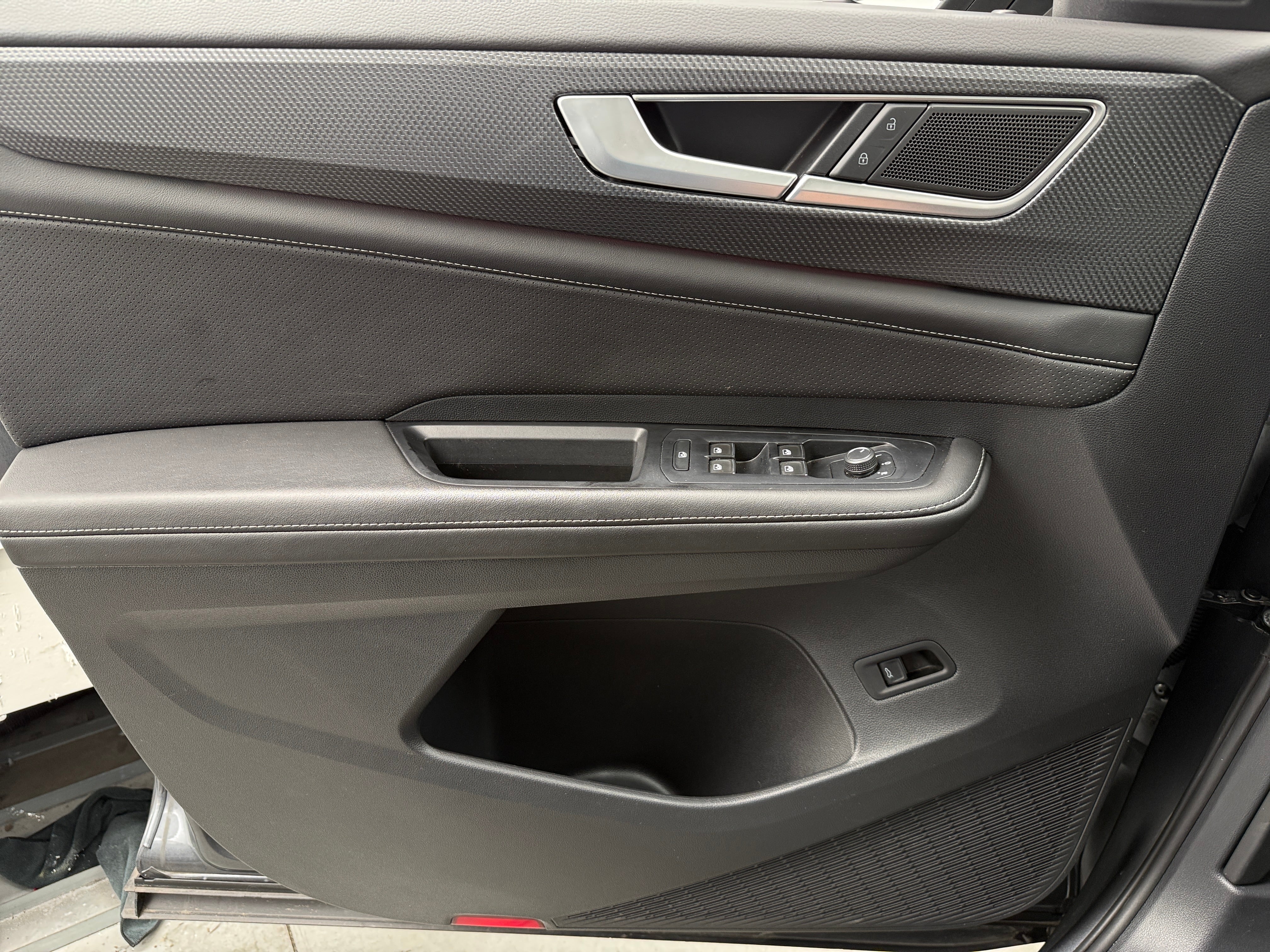 2025 Volkswagen Atlas Cross Sport SEL