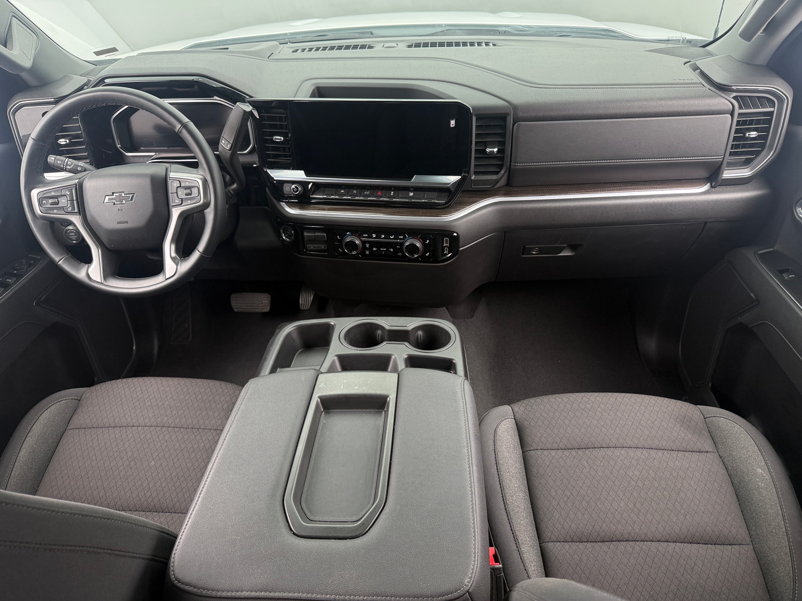Thumbnail: 2026 Chevrolet Silverado 1500 - 3