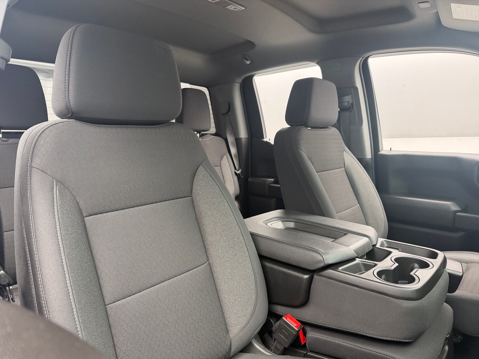 Thumbnail: 2025 Chevrolet Silverado 1500 - 2