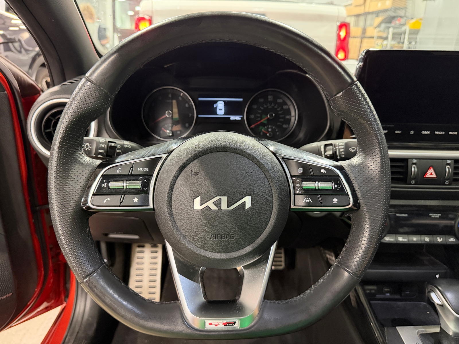Thumbnail: 2023 Kia Forte - 4