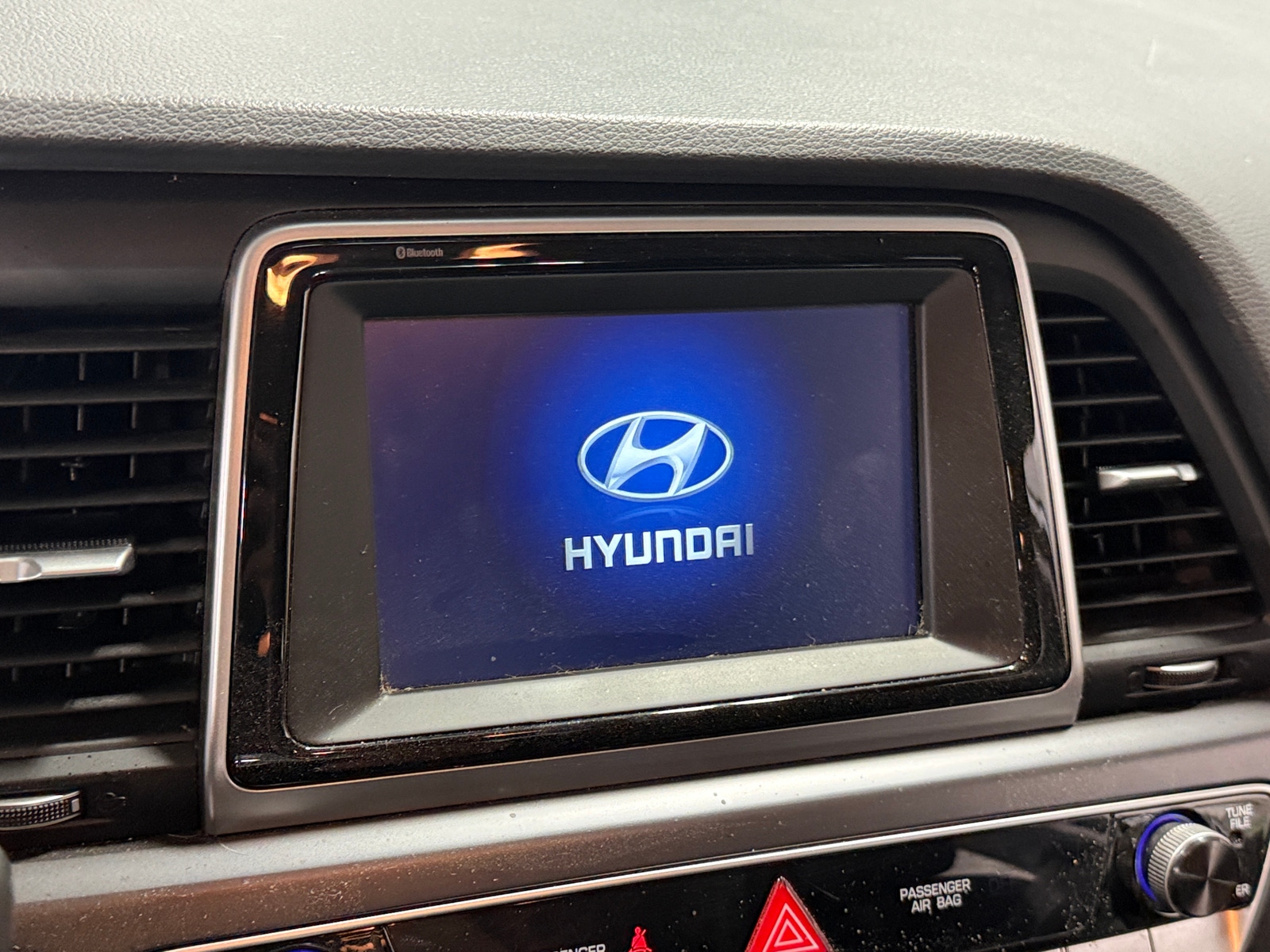Thumbnail: 2019 Hyundai Sonata - 4
