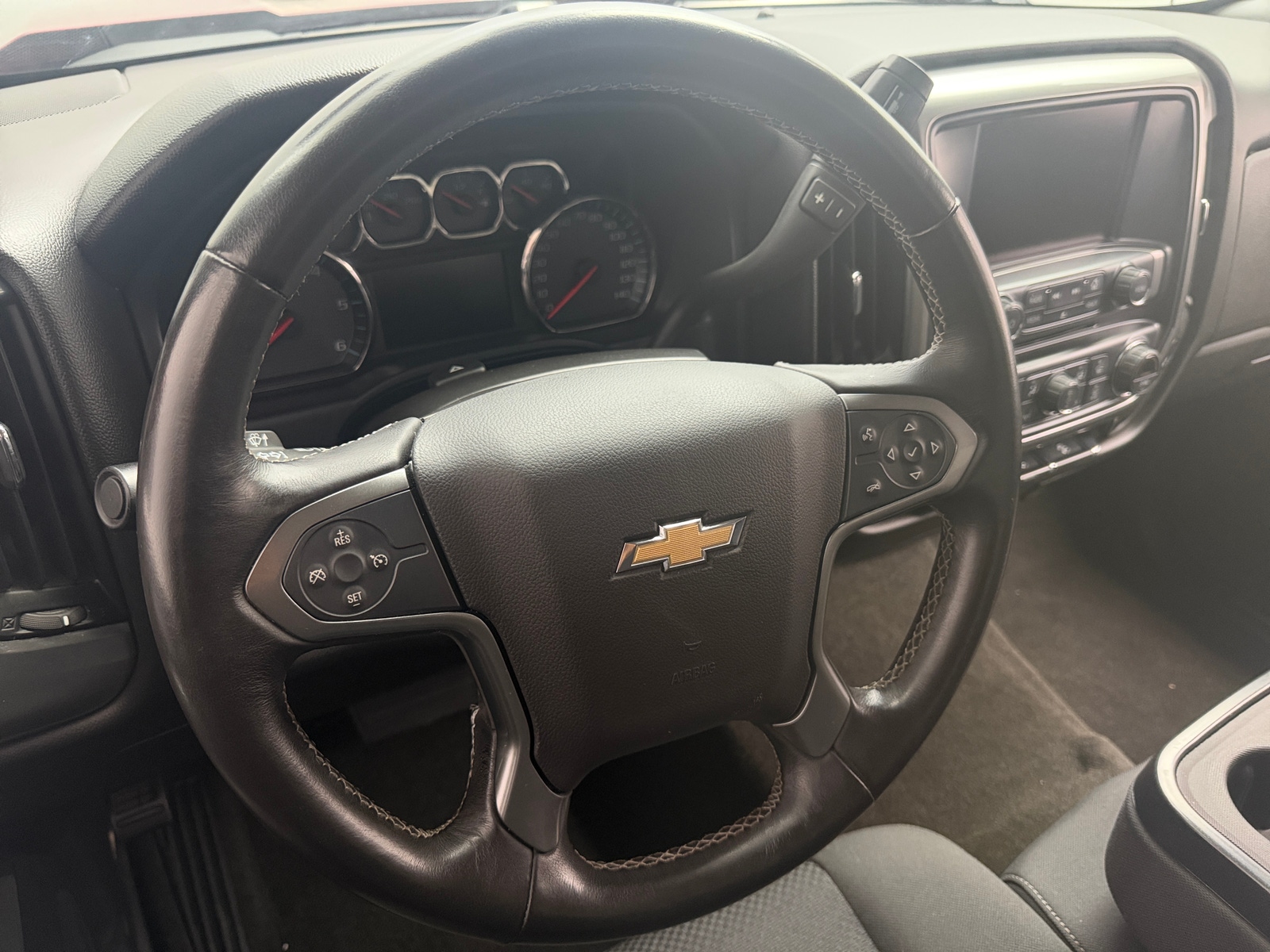 Thumbnail: 2017 Chevrolet Silverado 1500 - 5